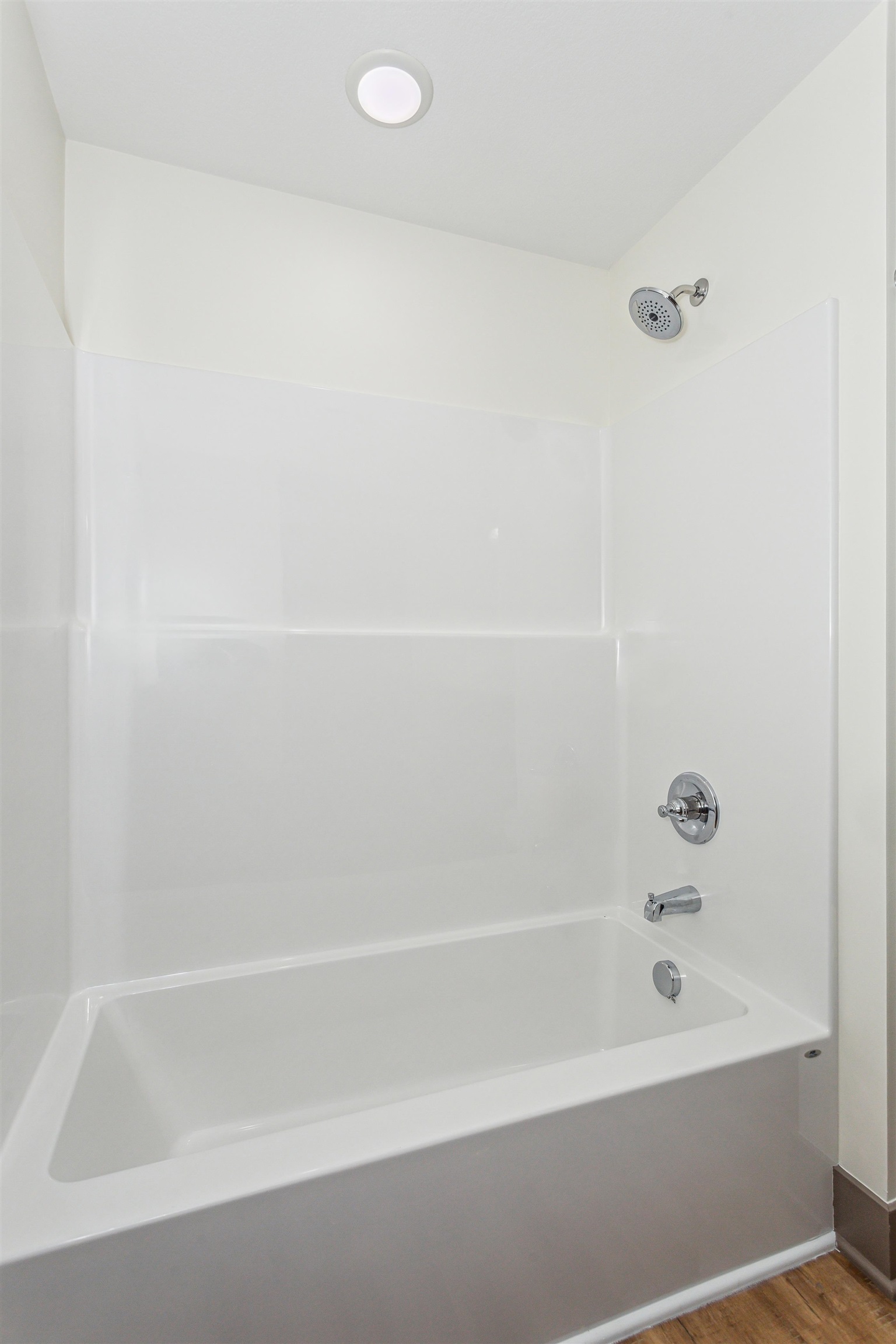 5821 N Newport St, Park City, Kansas image 33