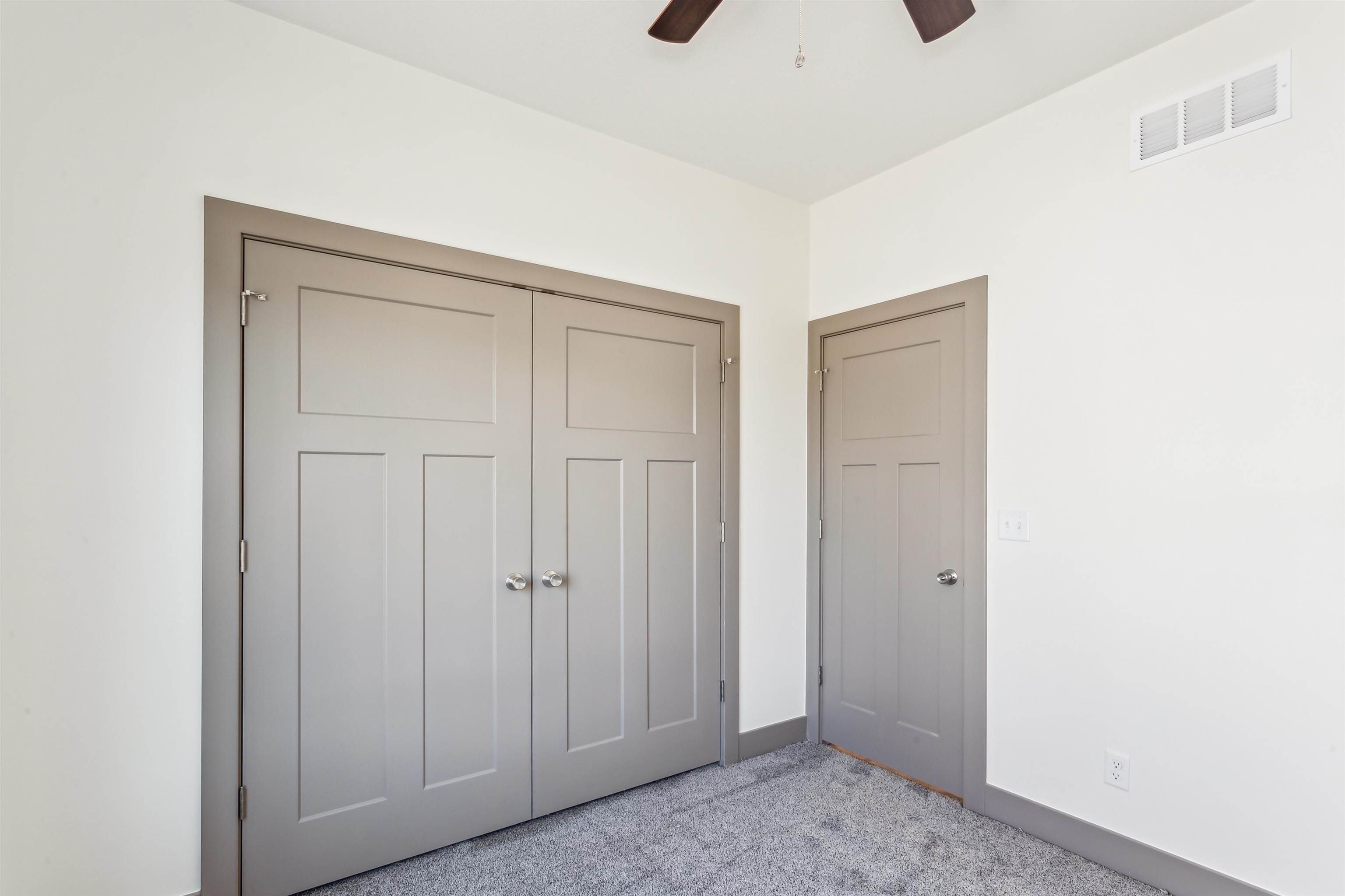 5821 N Newport St, Park City, Kansas image 20