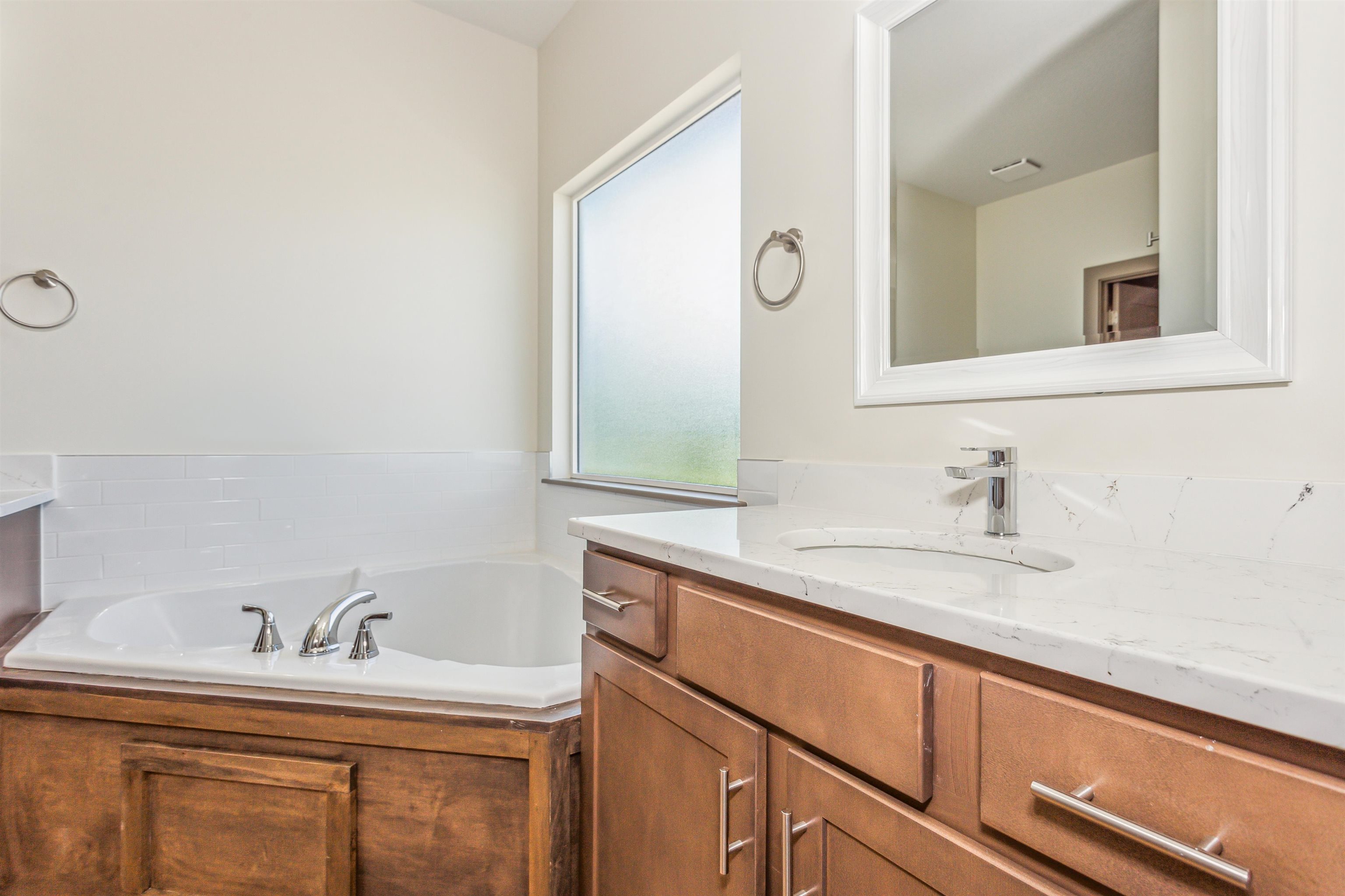 5821 N Newport St, Park City, Kansas image 15