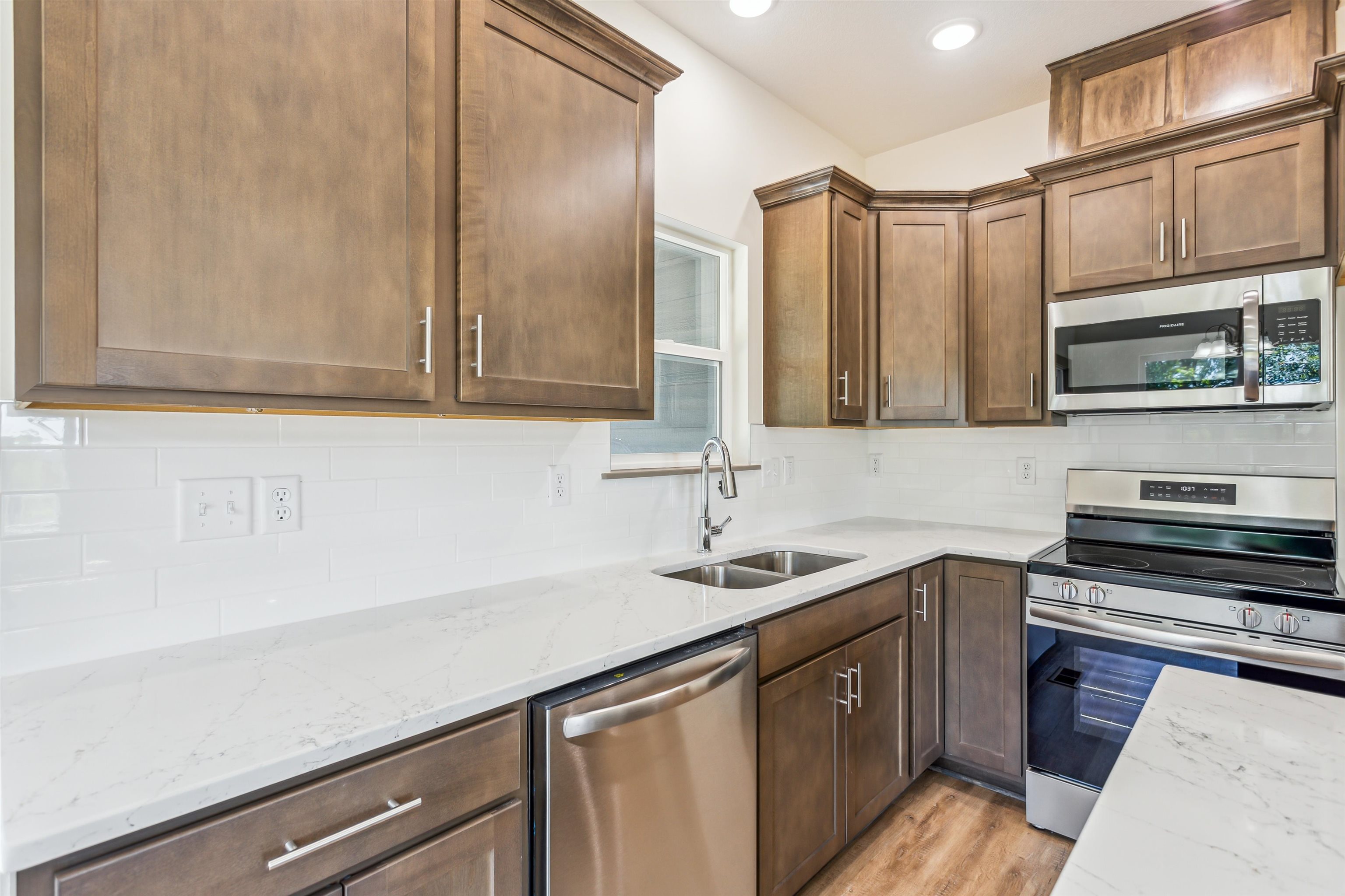 5821 N Newport St, Park City, Kansas image 9