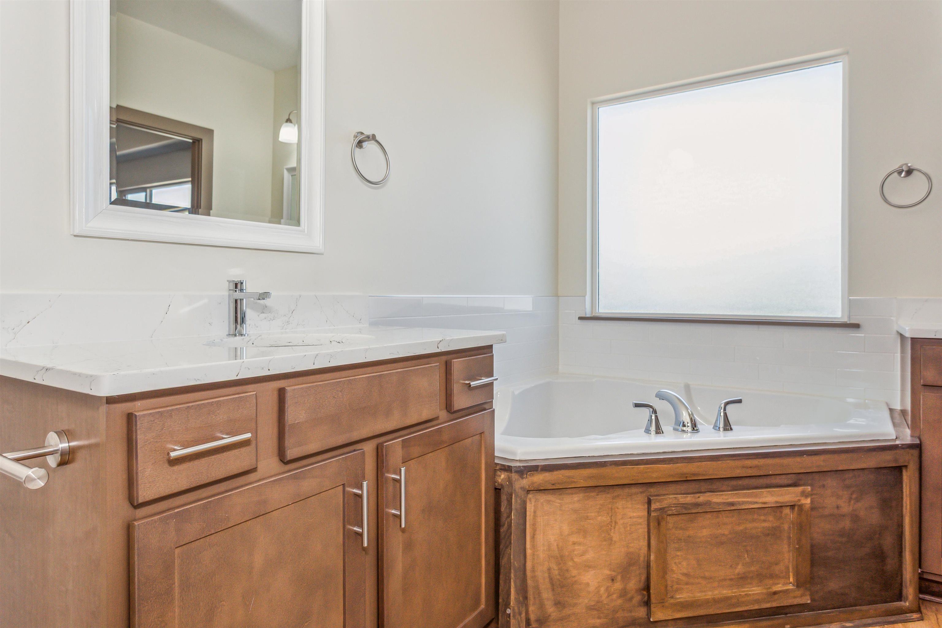 5821 N Newport St, Park City, Kansas image 16