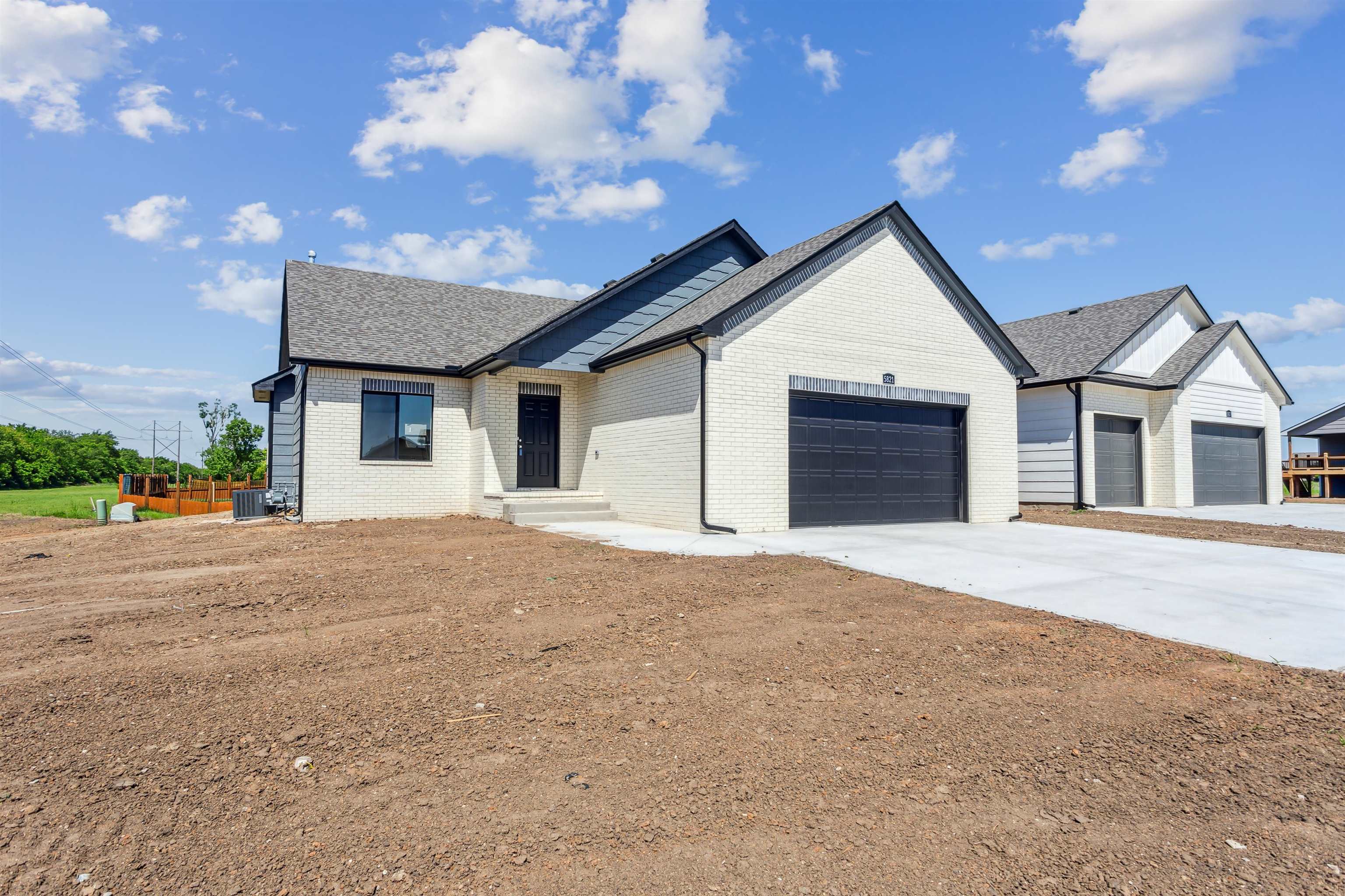 5821 N Newport St, Park City, Kansas image 2