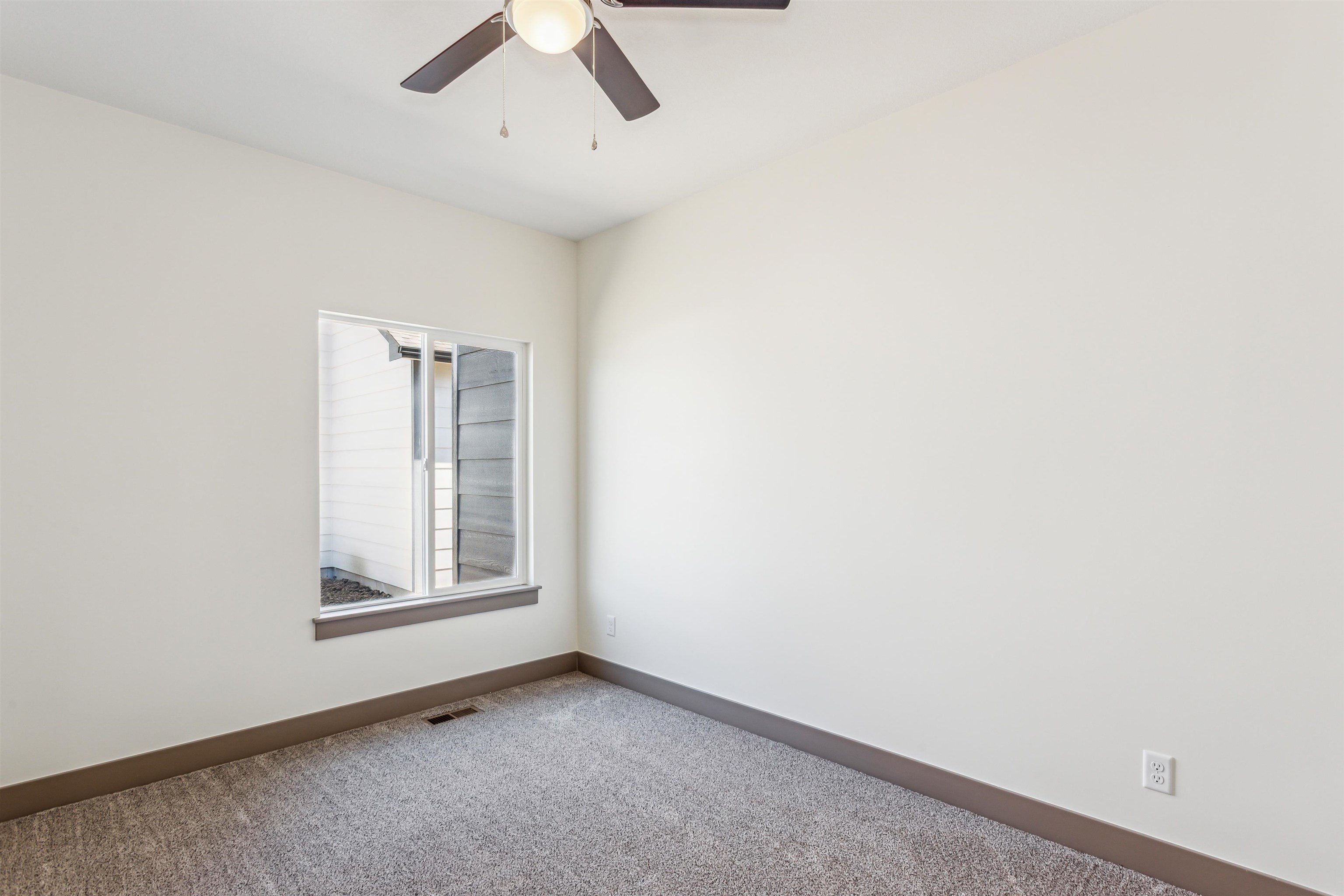 5821 N Newport St, Park City, Kansas image 21