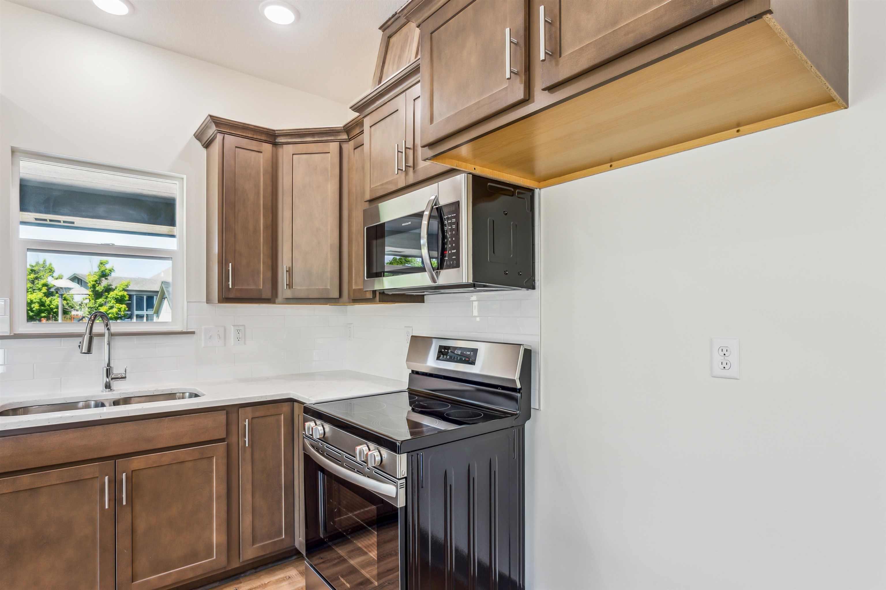 5821 N Newport St, Park City, Kansas image 10