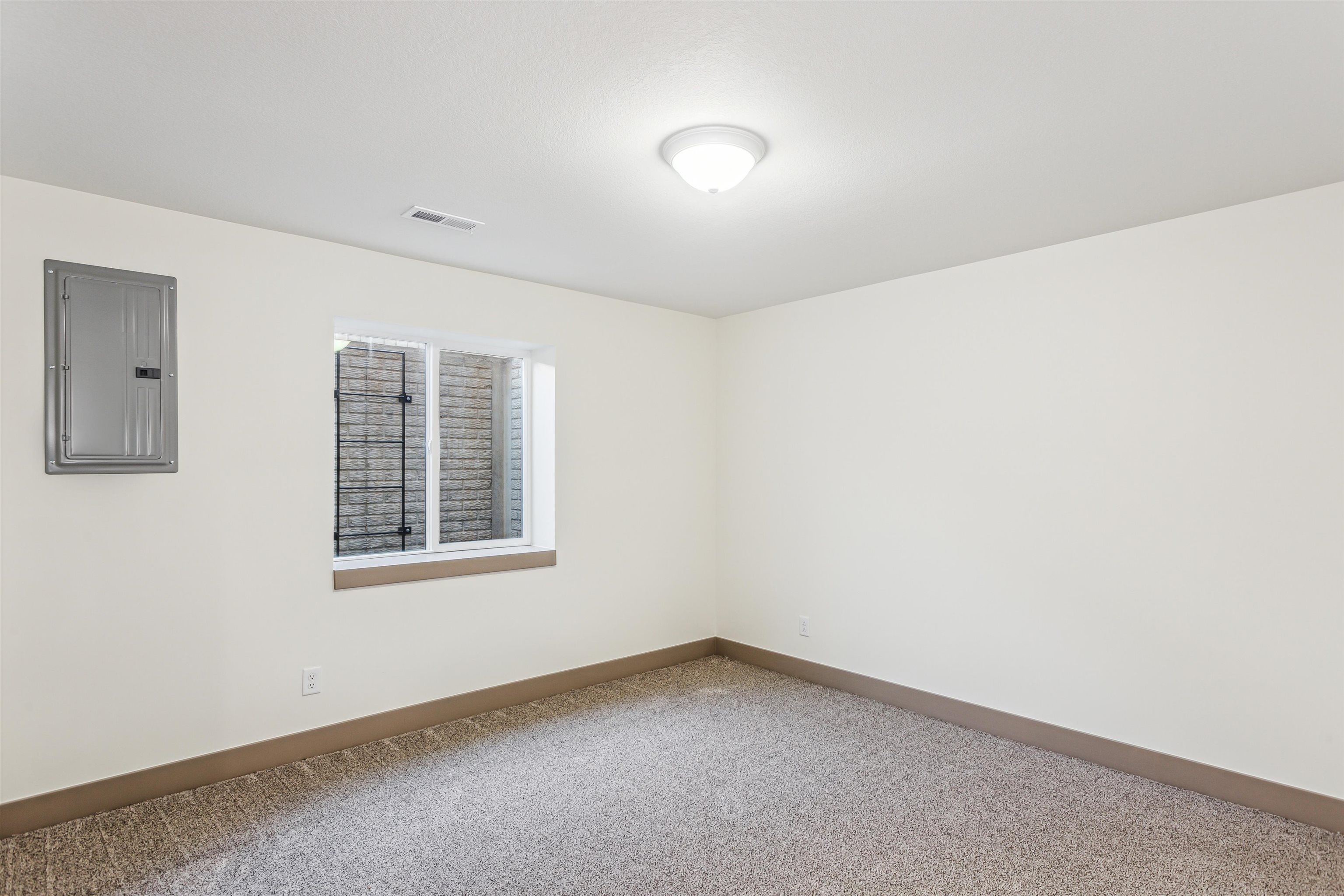 5821 N Newport St, Park City, Kansas image 30