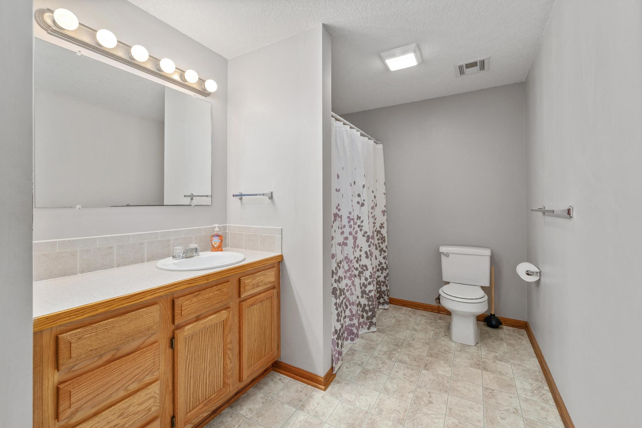 301 N Pacific St, Oxford, Kansas image 23