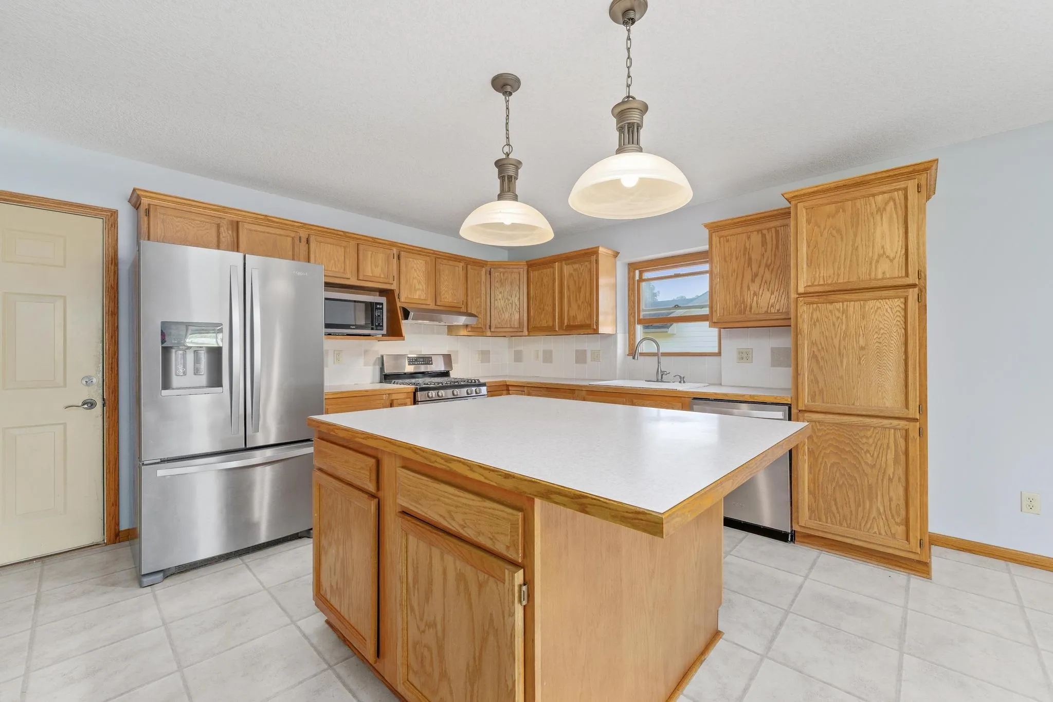 Oxford, Kansas 67119, United States, 5 Bedrooms Bedrooms, ,3 BathroomsBathrooms,Residential,Active,139571