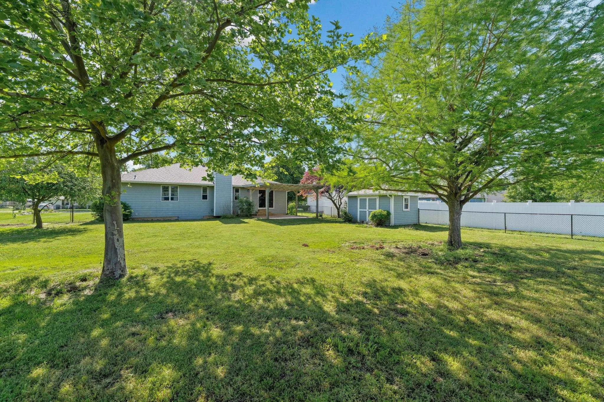 Oxford, Kansas 67119, United States, 5 Bedrooms Bedrooms, ,3 BathroomsBathrooms,Residential,Active,139571