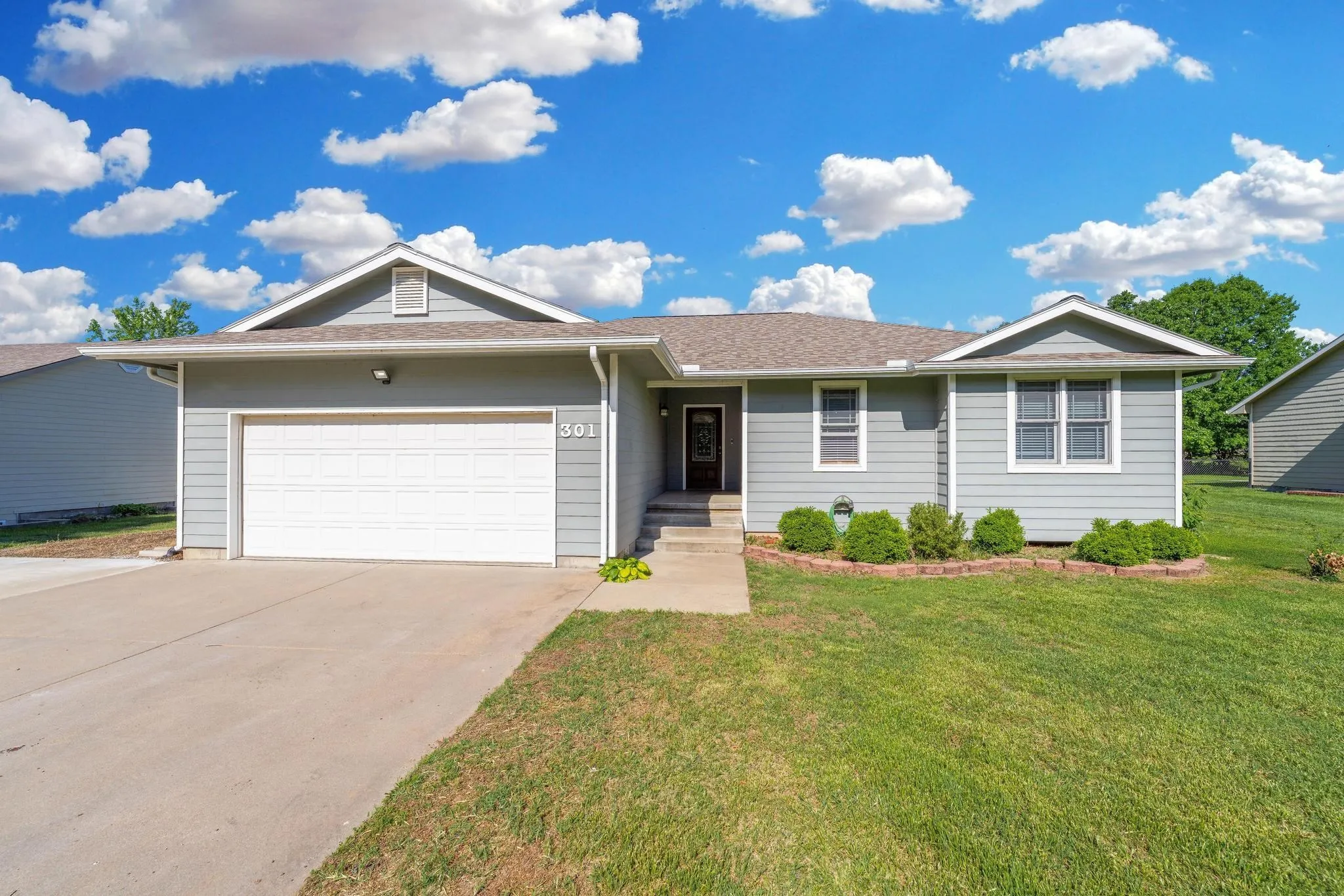 Oxford, Kansas 67119, United States, 5 Bedrooms Bedrooms, ,3 BathroomsBathrooms,Residential,Active,139571