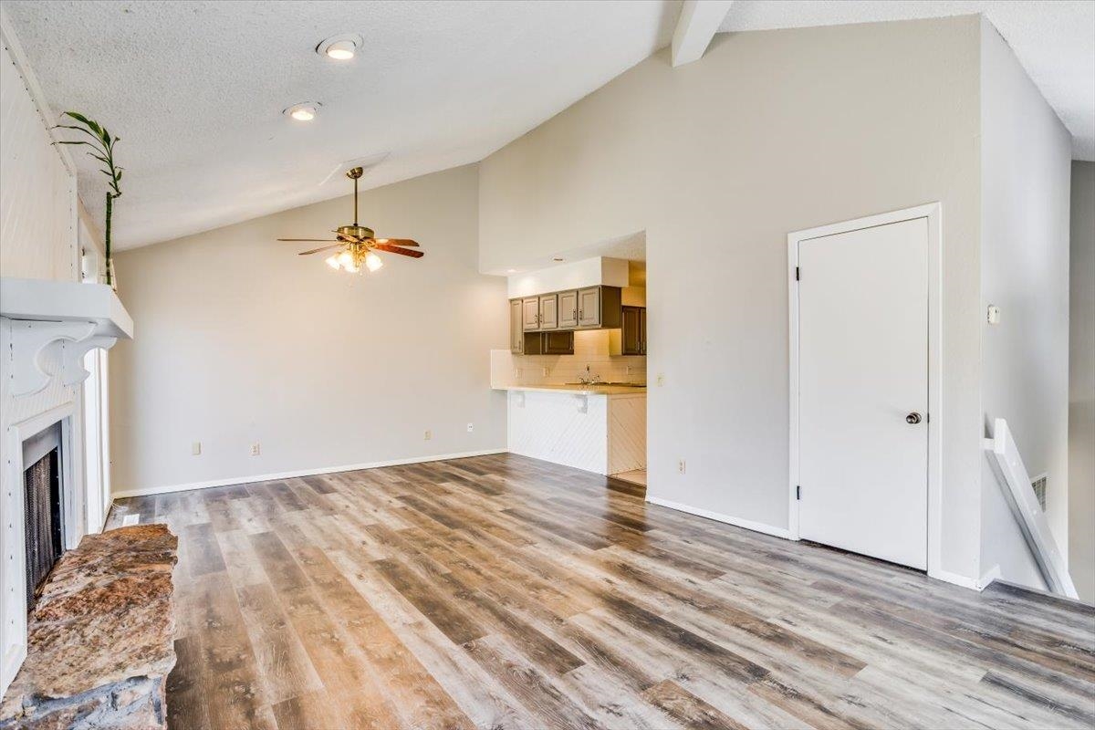 2421 S Yellowstone St Apt 102 St, Wichita, Kansas image 3