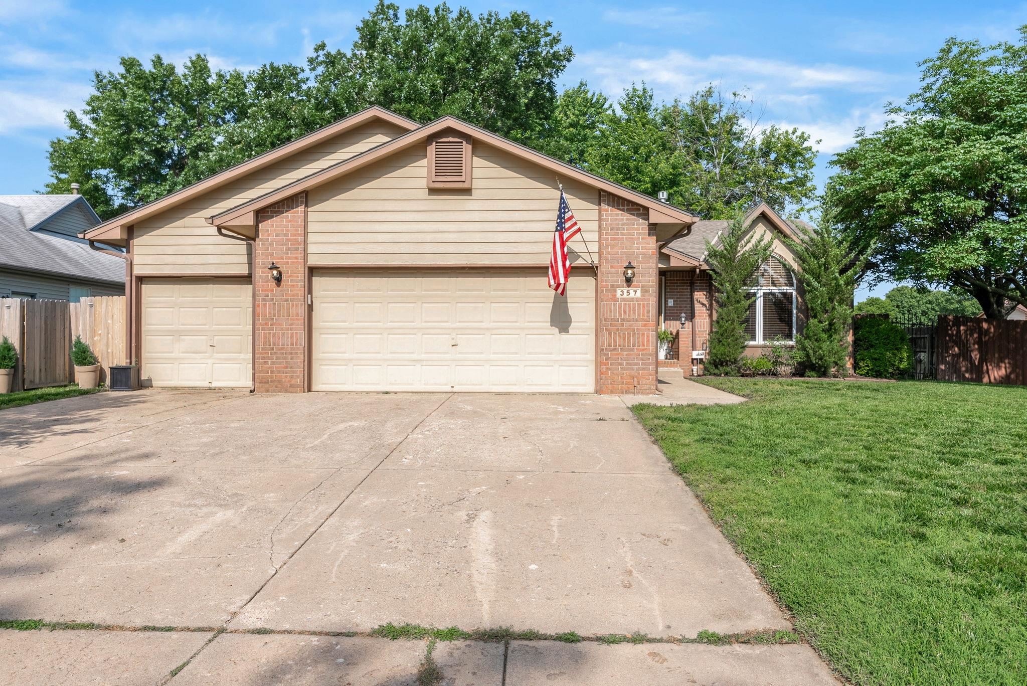 357 N Mars St, Wichita, Virginia image 2