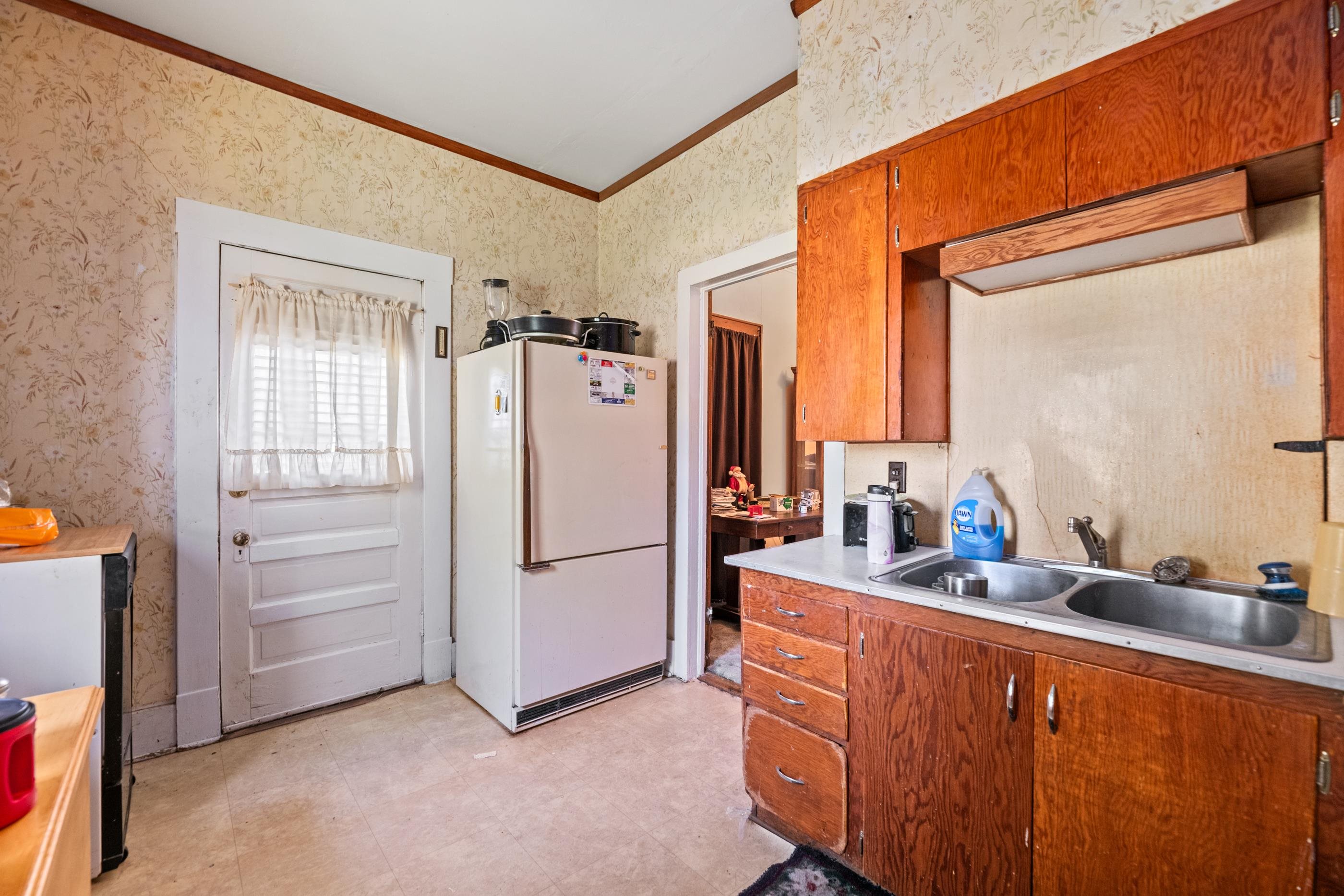 432 W 7th St, Newton, Kansas image 18