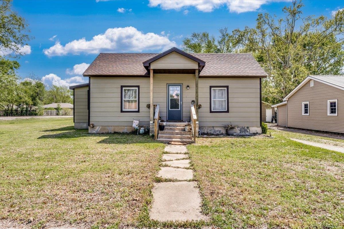 1520 Broadway St, Winfield, Kansas image 1
