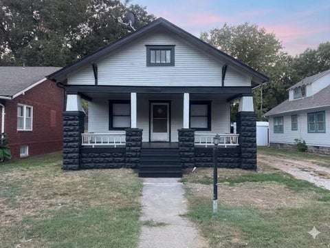 Homes For Sale - 645 N Lorraine Ave<br/> Sedgwick County, Wichita, KS 67214