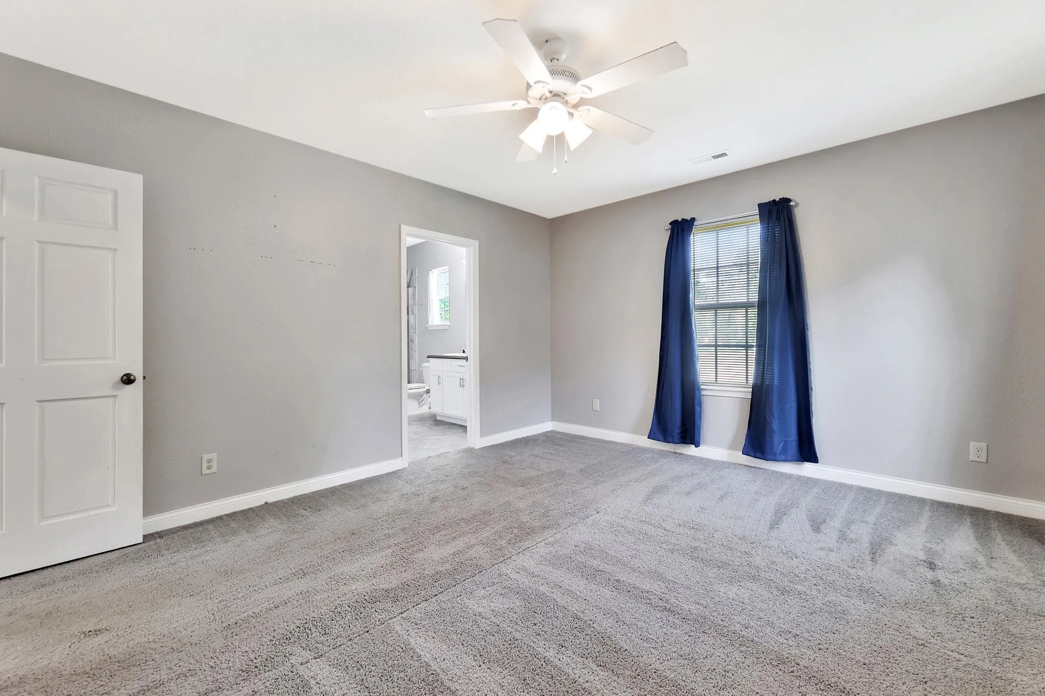 El Dorado, Kansas 67042, United States, 3 Bedrooms Bedrooms, ,2 BathroomsBathrooms,Residential,Pending,166047