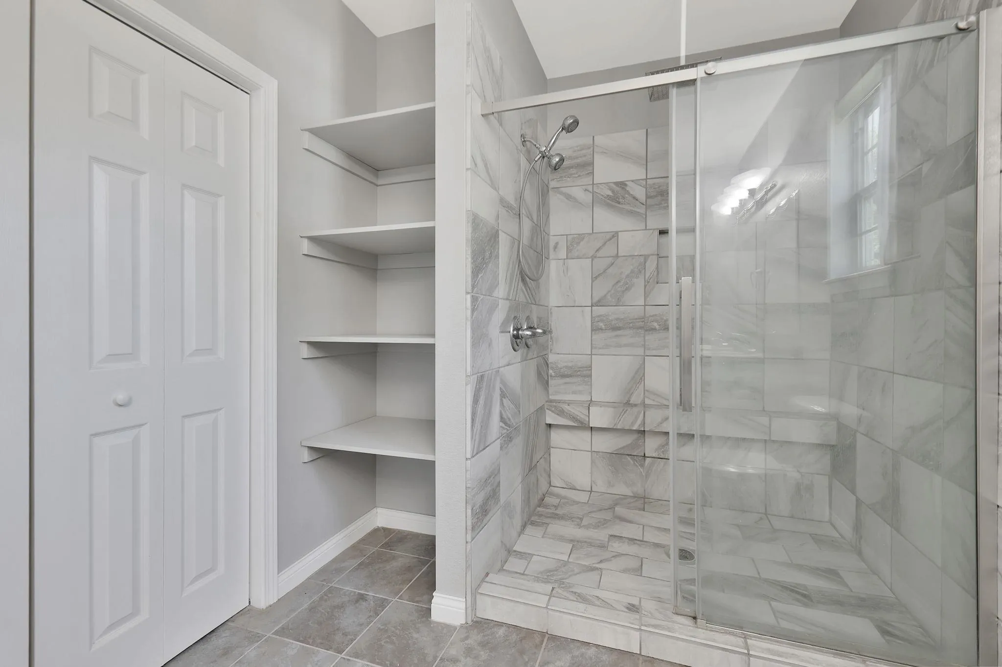 El Dorado, Kansas 67042, United States, 3 Bedrooms Bedrooms, ,2 BathroomsBathrooms,Residential,Pending,166047