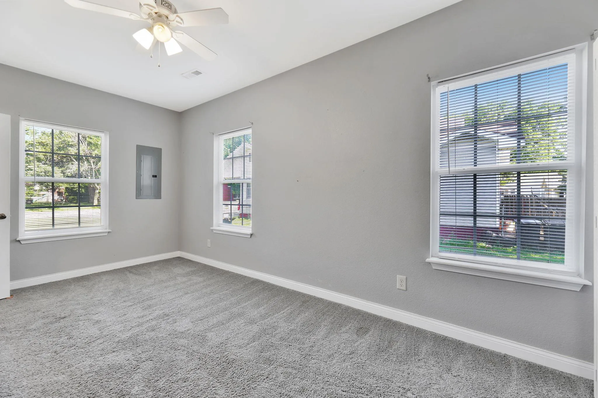 El Dorado, Kansas 67042, United States, 3 Bedrooms Bedrooms, ,2 BathroomsBathrooms,Residential,Pending,166047