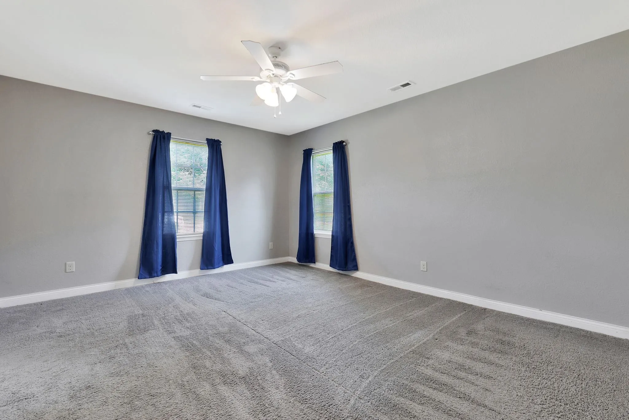 El Dorado, Kansas 67042, United States, 3 Bedrooms Bedrooms, ,2 BathroomsBathrooms,Residential,Pending,166047