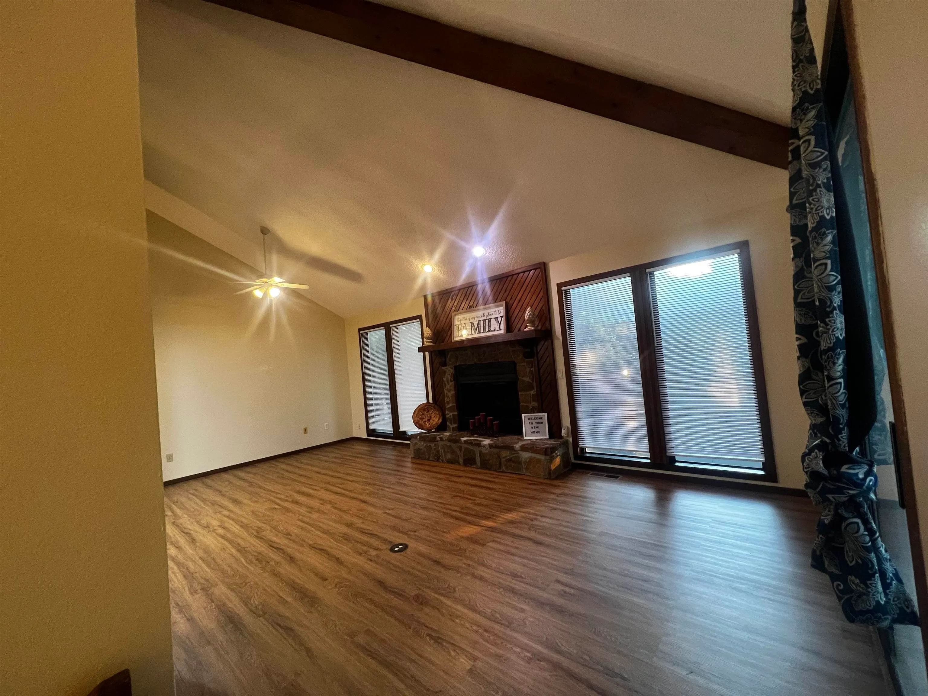 Wichita, Kansas 67215, United States, 2 Bedrooms Bedrooms, ,2 BathroomsBathrooms,Residential,Active,149853