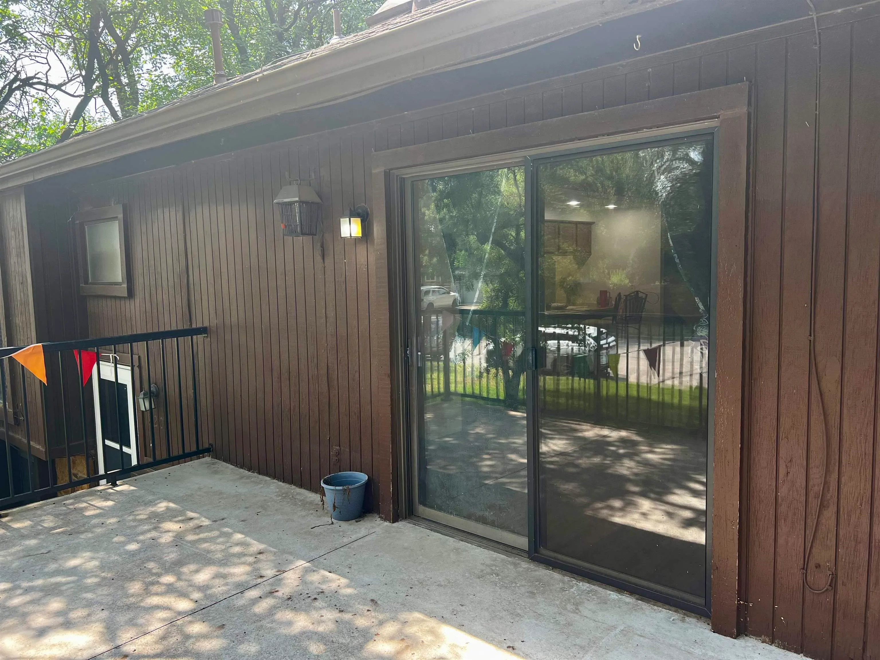 Wichita, Kansas 67215, United States, 2 Bedrooms Bedrooms, ,2 BathroomsBathrooms,Residential,Active,149853