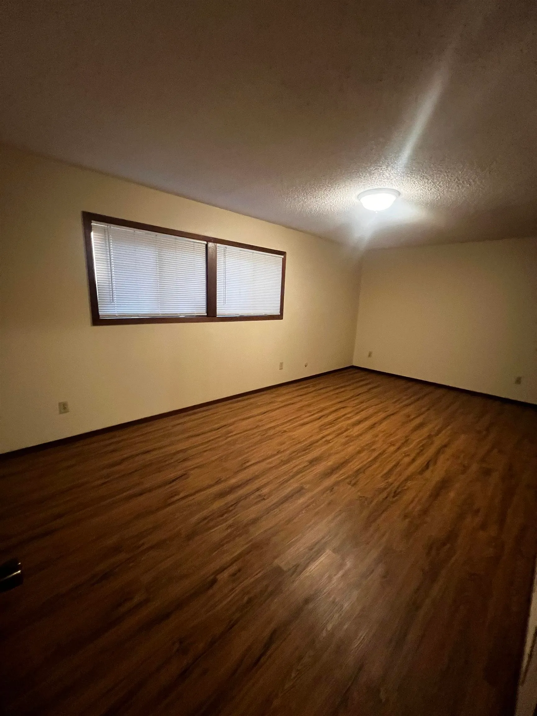 Wichita, Kansas 67215, United States, 2 Bedrooms Bedrooms, ,2 BathroomsBathrooms,Residential,Active,149853