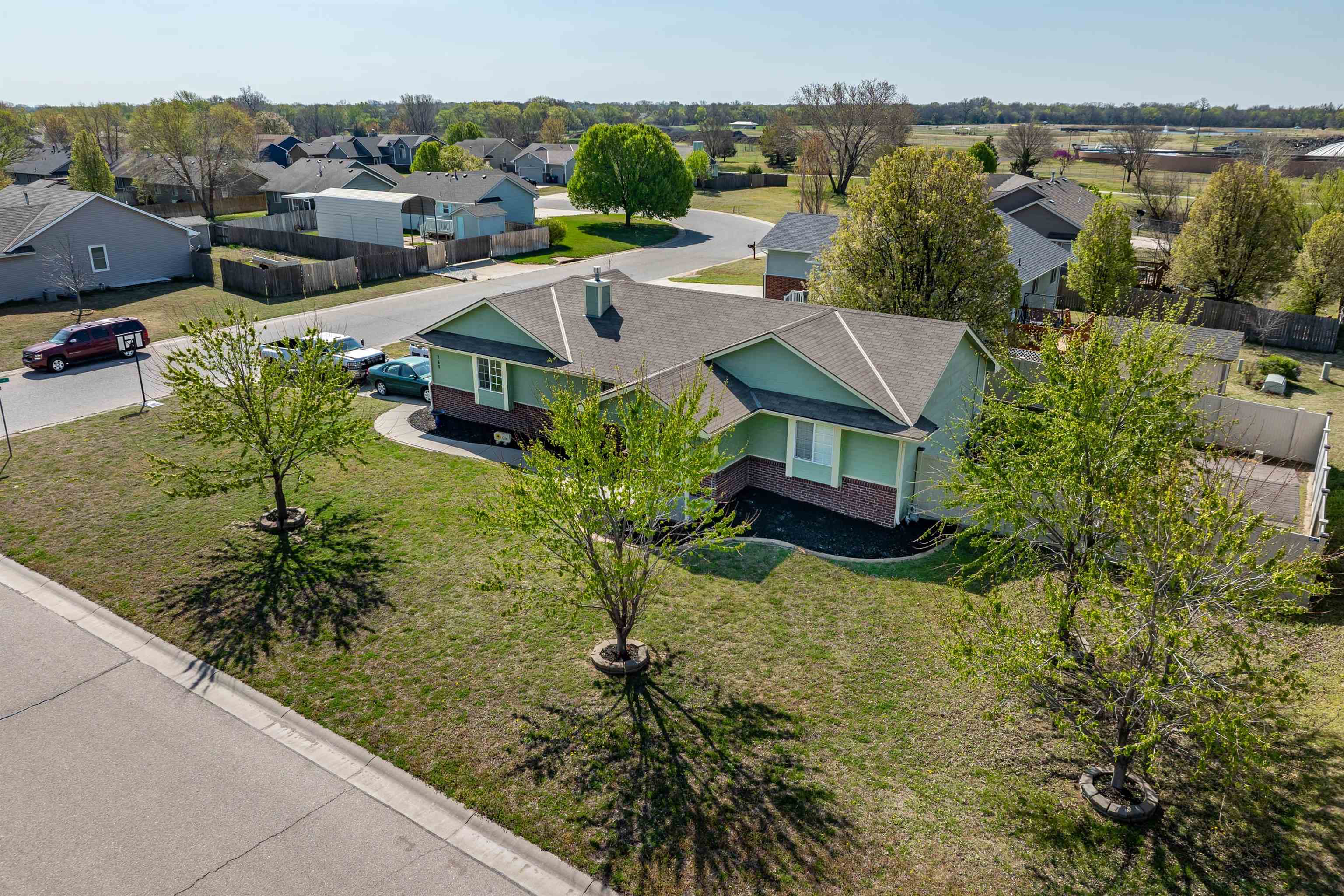 763 E Peach Ave, Haysville, Kansas image 18