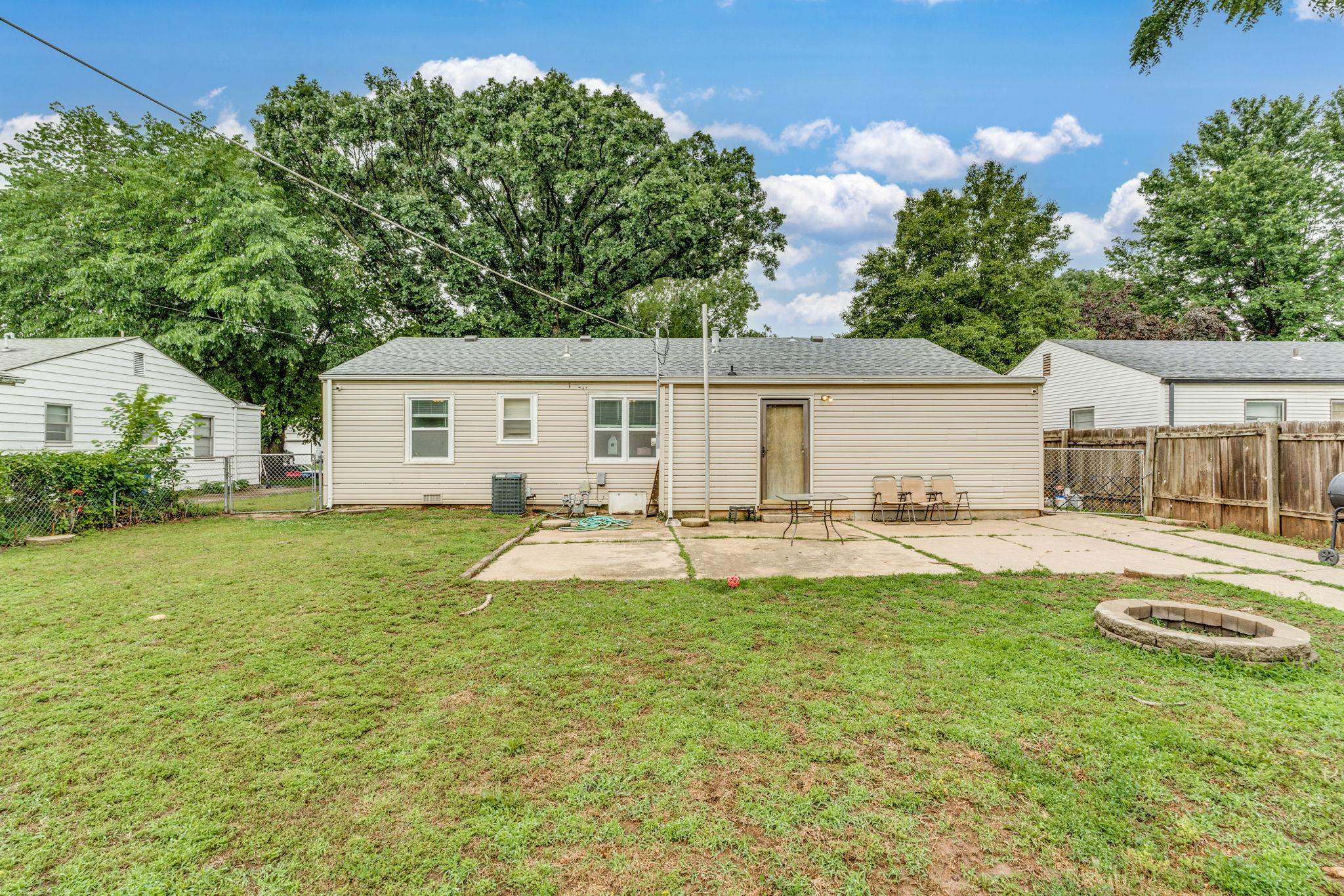400 S Hungerford Ave, Haysville, Kansas image 24
