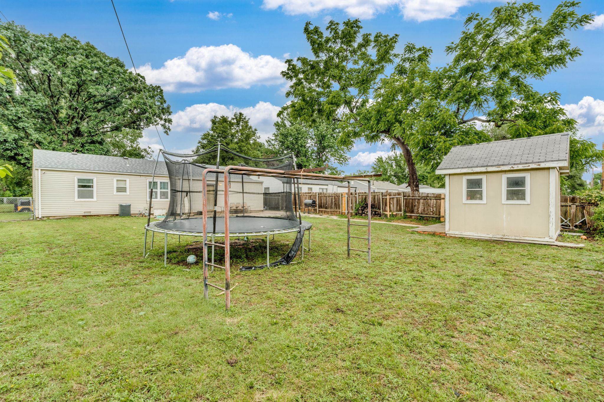 400 S Hungerford Ave, Haysville, Kansas image 23