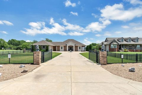Townhouse For Sale - 6628 S Hydraulic Dr<br/> Wichita, KS 67216