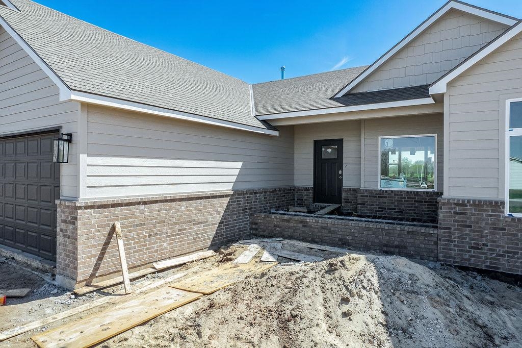 Cheney, Kansas 67025, United States, 3 Bedrooms Bedrooms, ,2 BathroomsBathrooms,Residential,Pending,64848