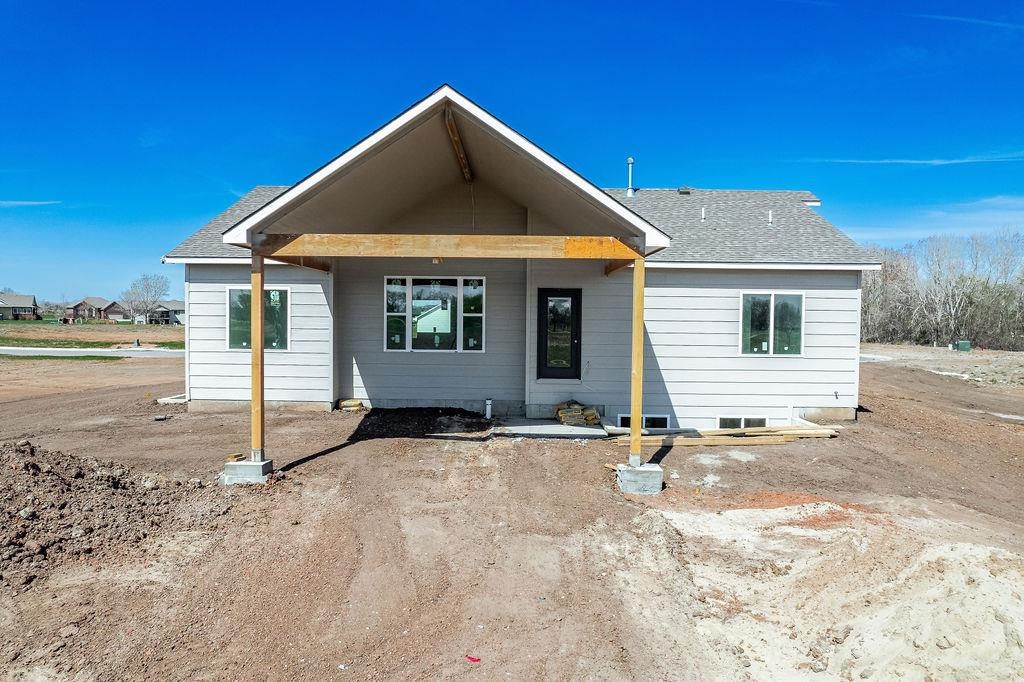 Cheney, Kansas 67025, United States, 3 Bedrooms Bedrooms, ,2 BathroomsBathrooms,Residential,Pending,64848