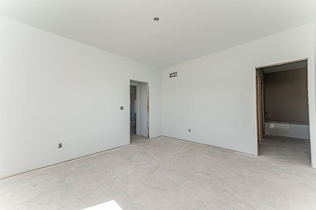 Cheney, Kansas 67025, United States, 3 Bedrooms Bedrooms, ,2 BathroomsBathrooms,Residential,Pending,64848