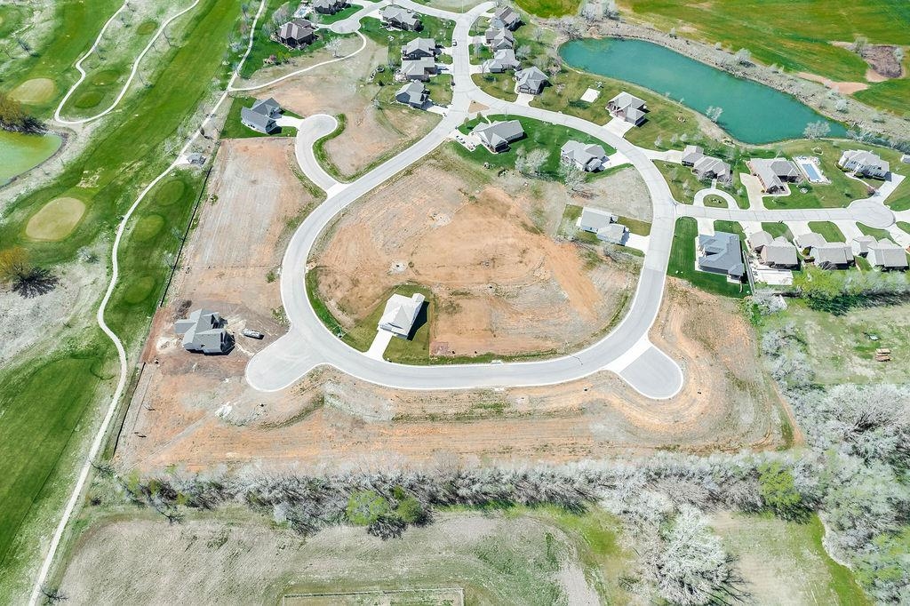 Cheney, Kansas 67025, United States, 3 Bedrooms Bedrooms, ,2 BathroomsBathrooms,Residential,Pending,64848