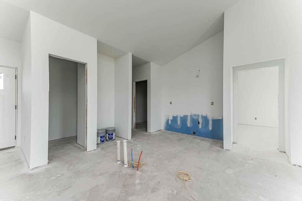 Cheney, Kansas 67025, United States, 3 Bedrooms Bedrooms, ,2 BathroomsBathrooms,Residential,Pending,64848