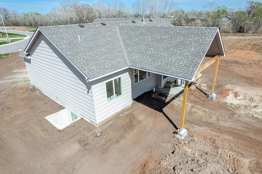 Cheney, Kansas 67025, United States, 3 Bedrooms Bedrooms, ,2 BathroomsBathrooms,Residential,Pending,64848