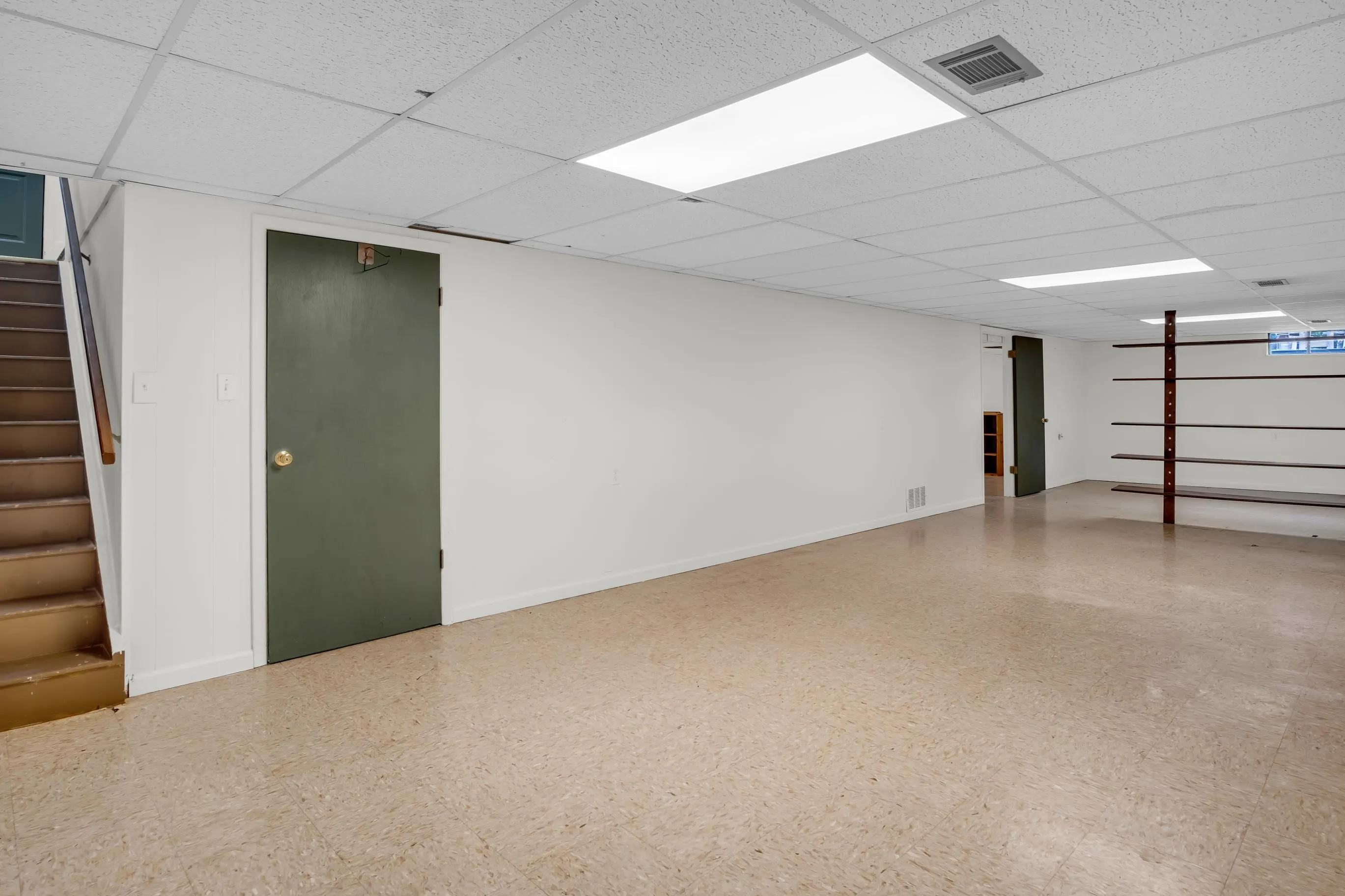 Newton, Kansas 67114, United States, 3 Bedrooms Bedrooms, ,2 BathroomsBathrooms,Residential,Active,179688