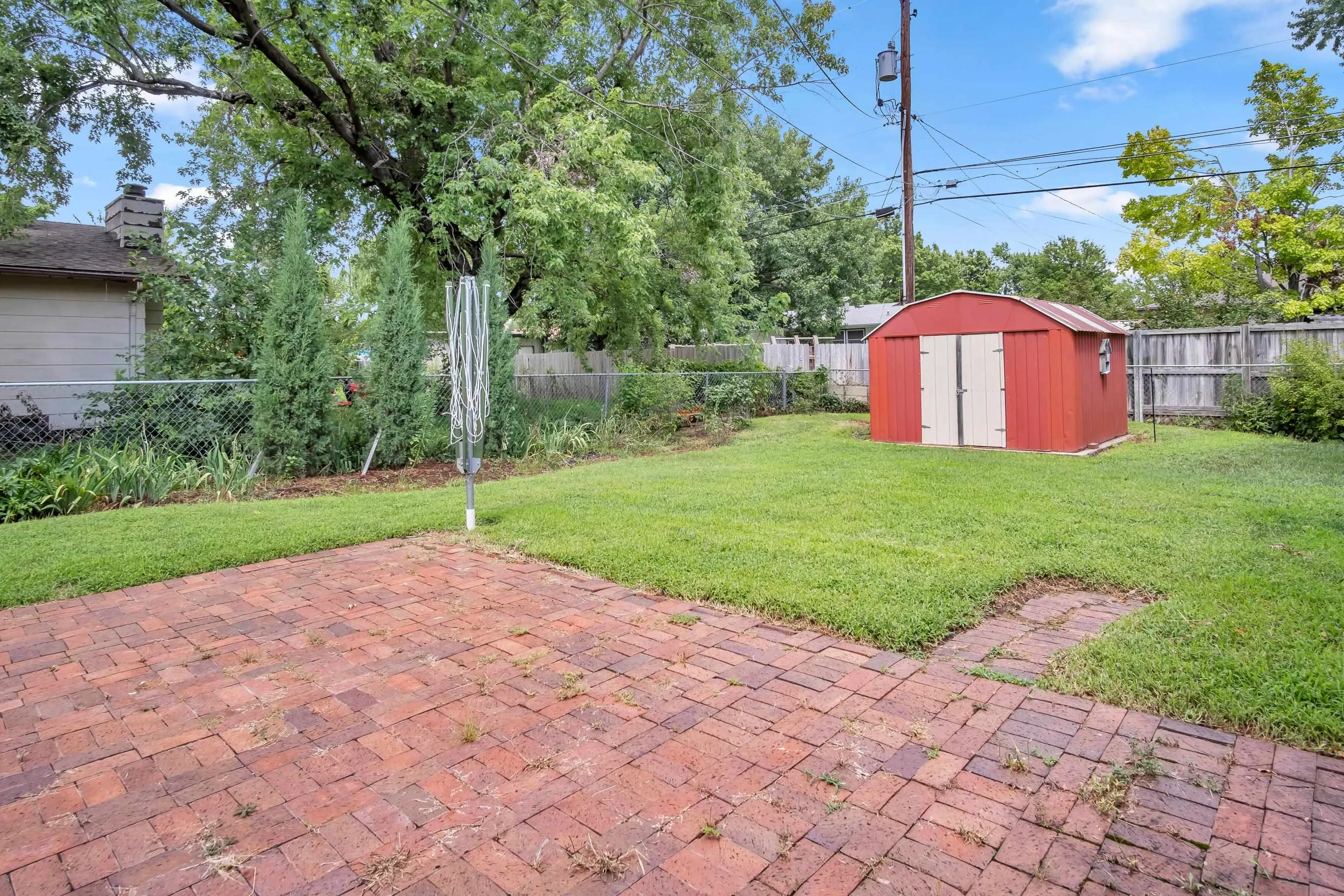 Newton, Kansas 67114, United States, 3 Bedrooms Bedrooms, ,2 BathroomsBathrooms,Residential,Active,179688