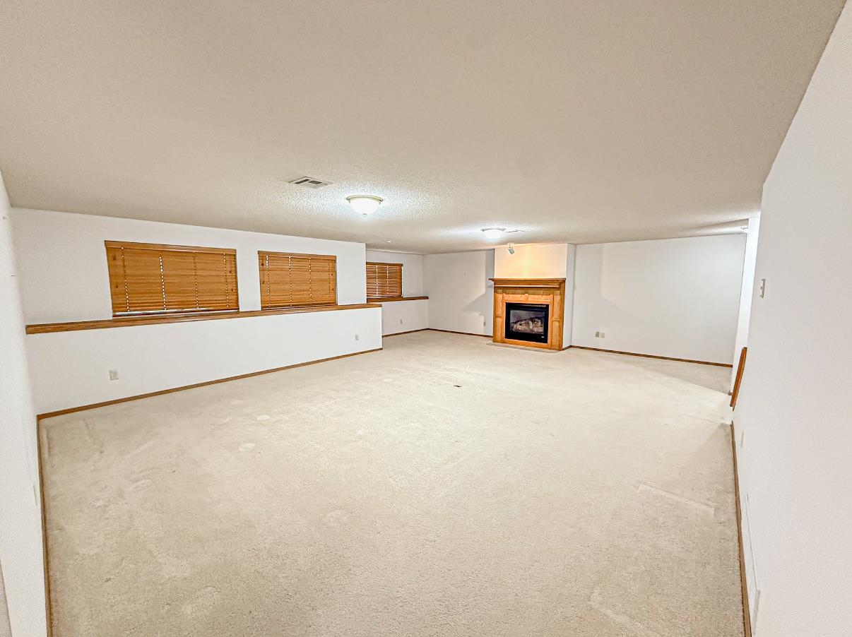 2334 N Covington St, Wichita, Kansas image 19