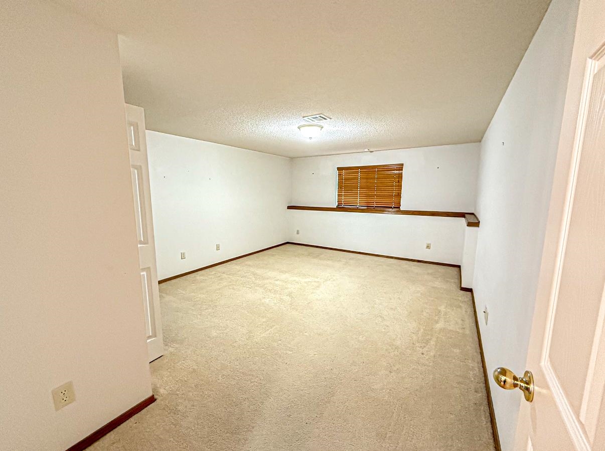 2334 N Covington St, Wichita, Kansas image 21