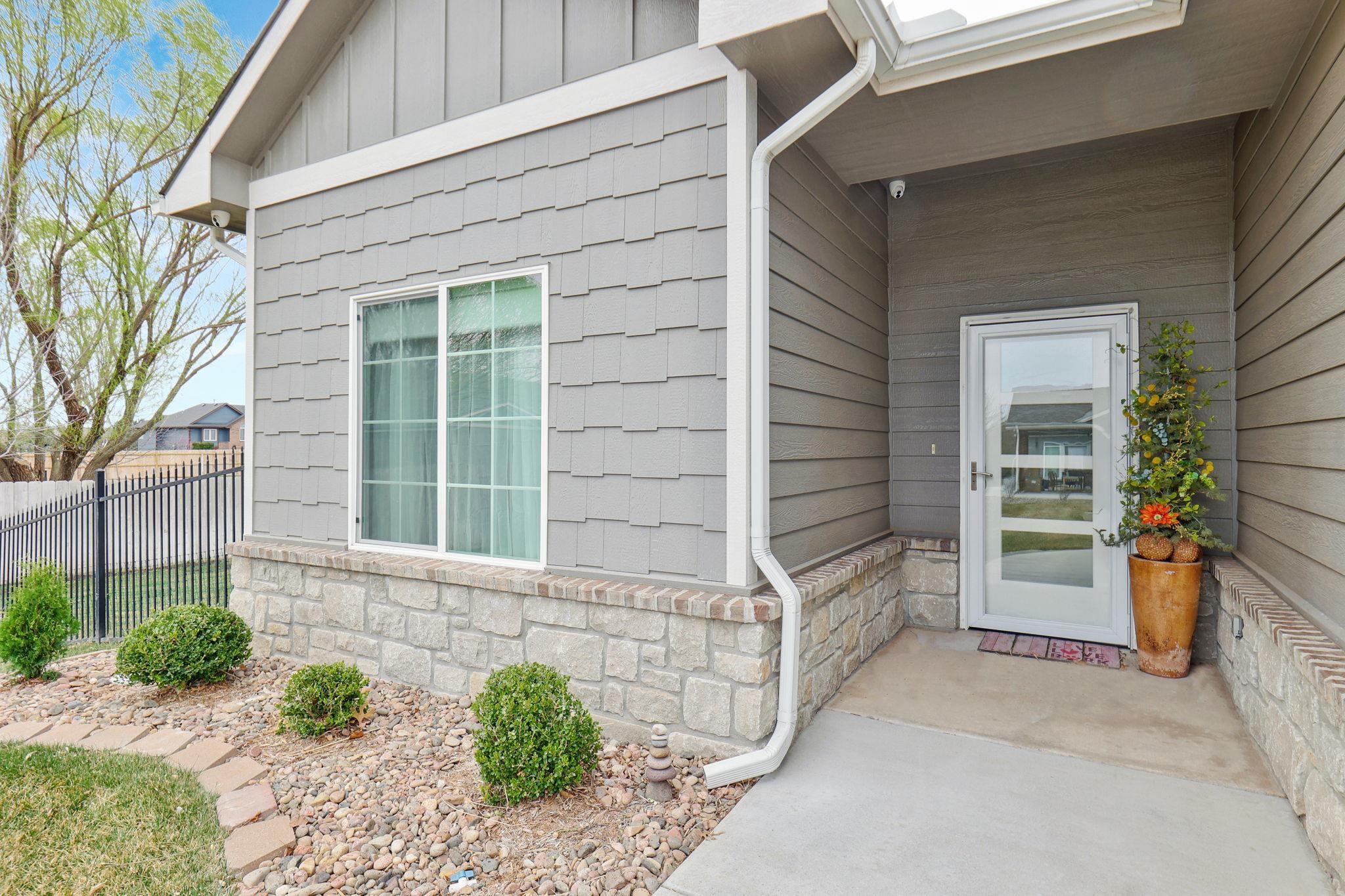 3637 N Lakeway Ct, Wichita, Kansas image 3