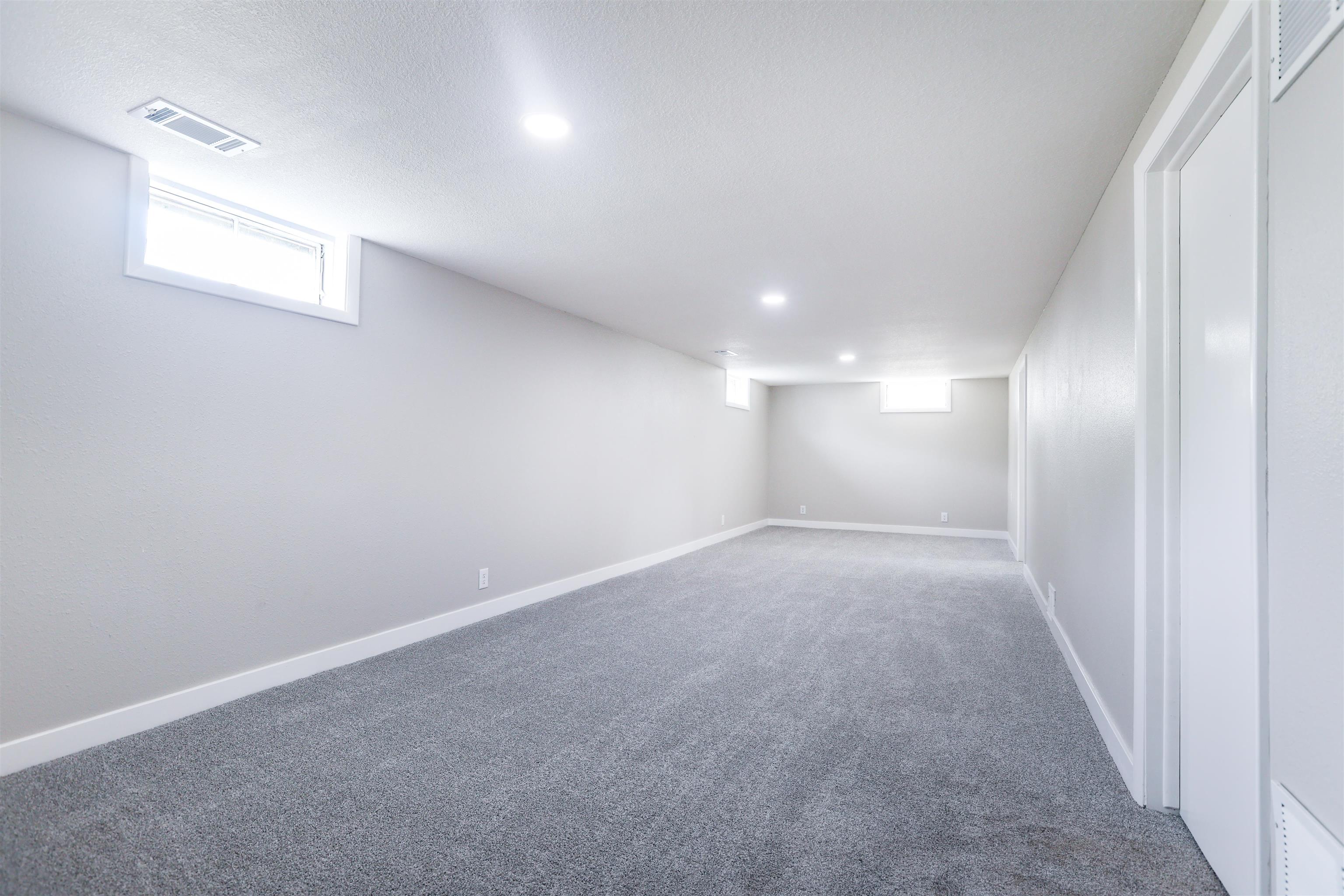 3245 S Gow St, Wichita, Kansas image 30