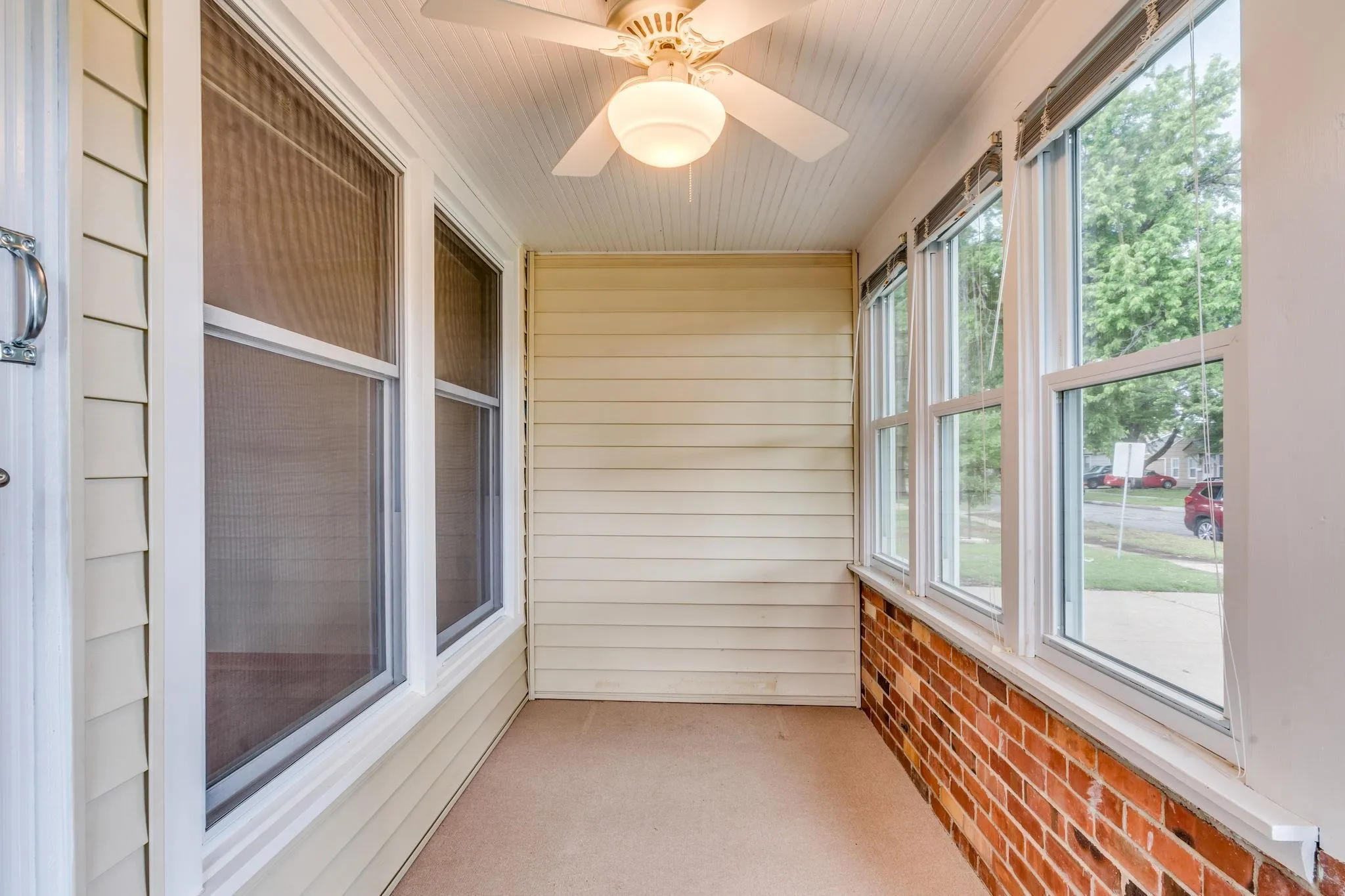 Wichita, Kansas 67217, United States, 3 Bedrooms Bedrooms, ,1 BathroomBathrooms,Residential,Pending,141019