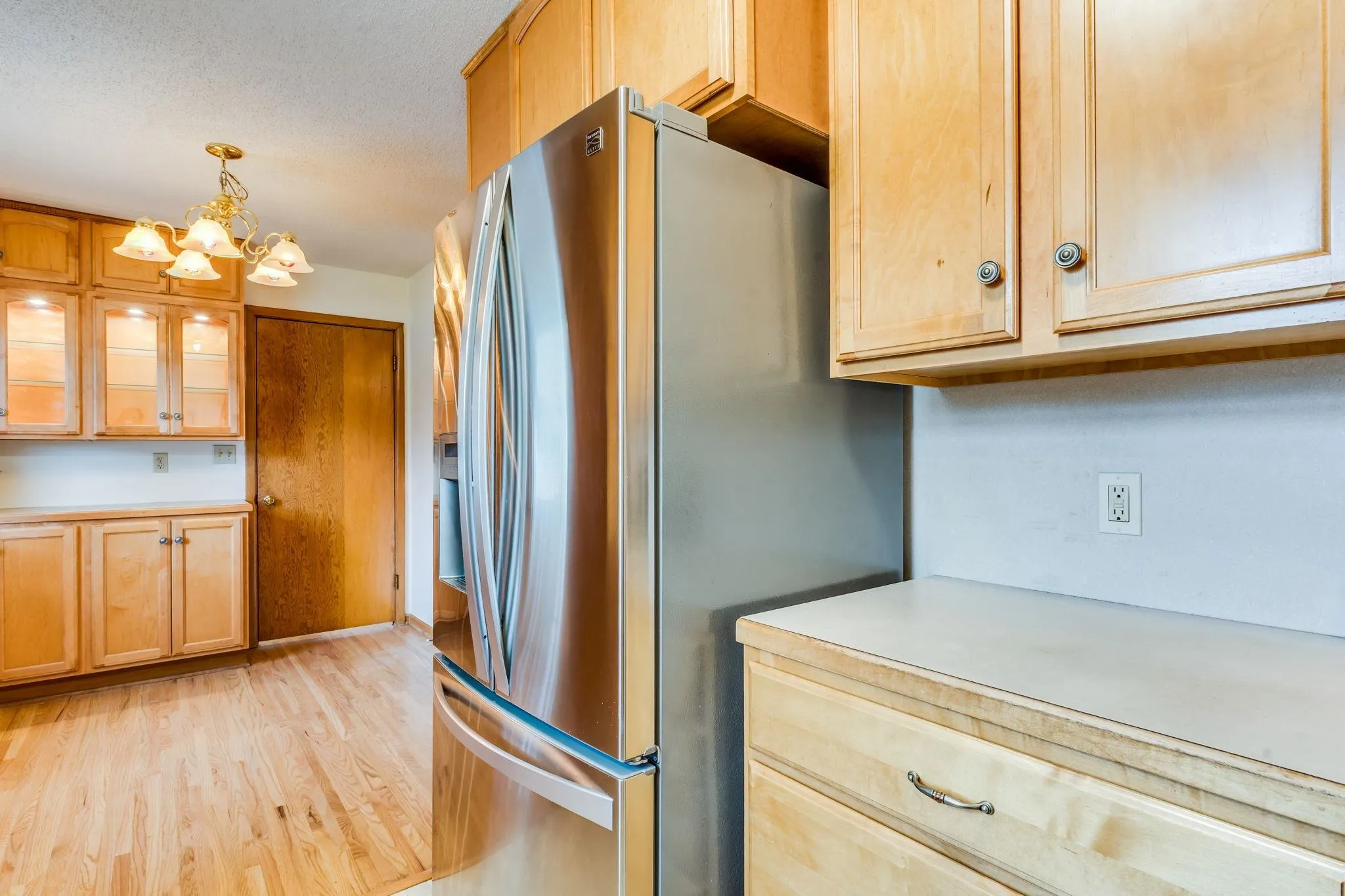 Wichita, Kansas 67217, United States, 3 Bedrooms Bedrooms, ,1 BathroomBathrooms,Residential,Pending,141019