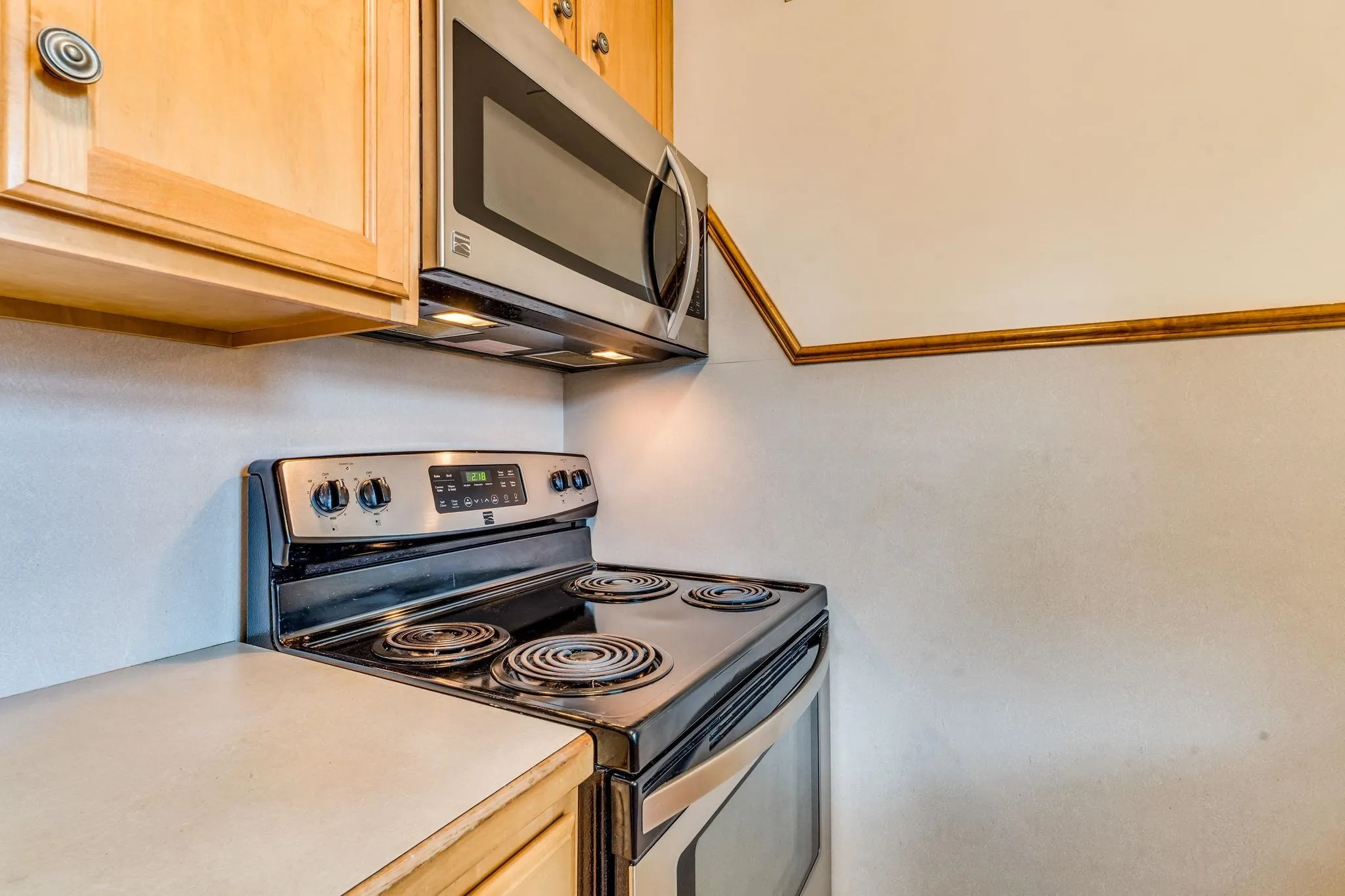 Wichita, Kansas 67217, United States, 3 Bedrooms Bedrooms, ,1 BathroomBathrooms,Residential,Pending,141019