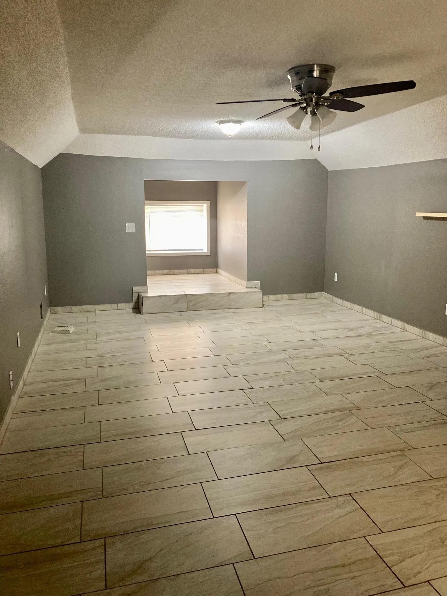 Wichita, Kansas 67214, United States, 4 Bedrooms Bedrooms, ,2 BathroomsBathrooms,Residential,Pending,30120