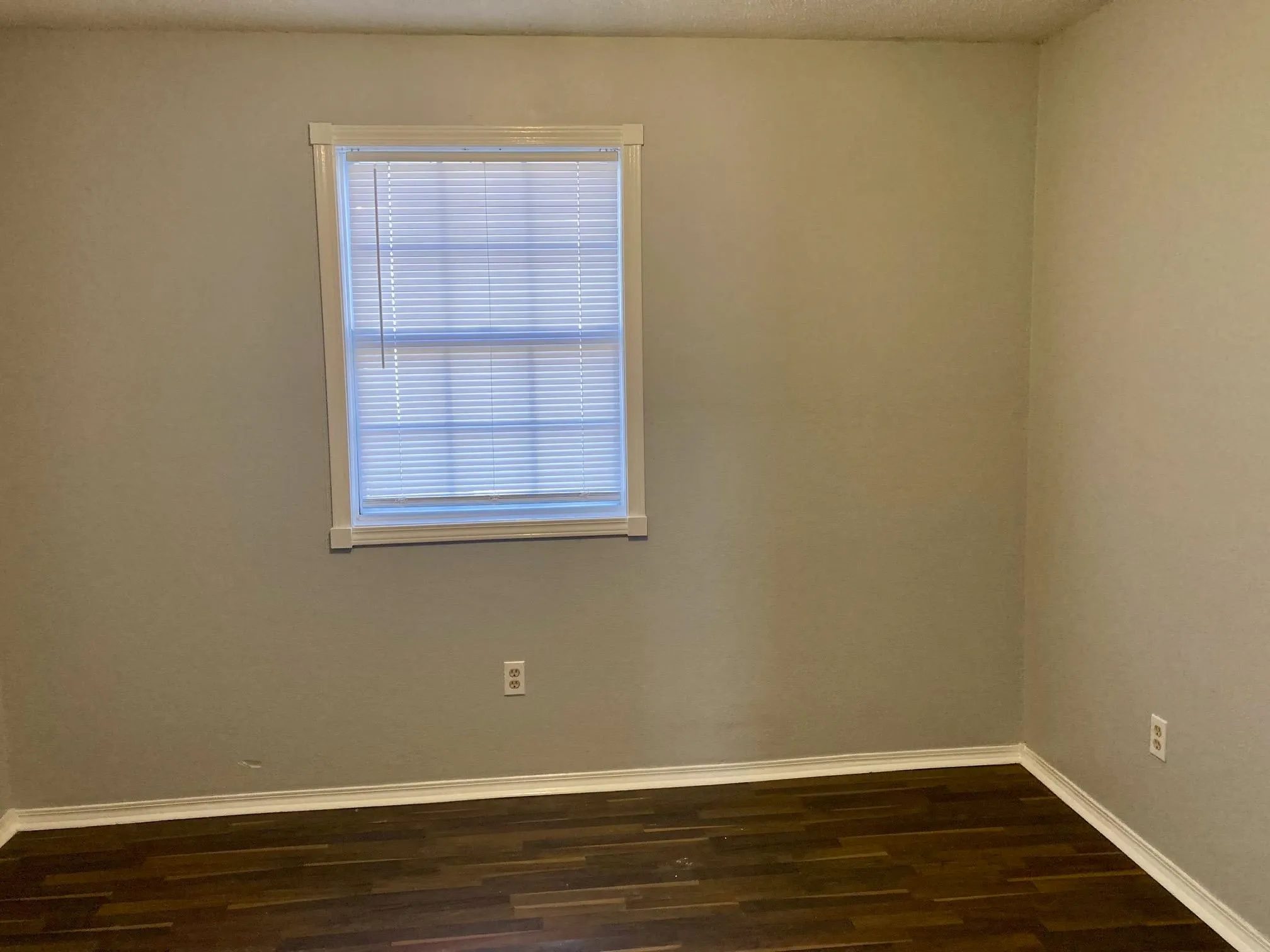 Wichita, Kansas 67214, United States, 4 Bedrooms Bedrooms, ,2 BathroomsBathrooms,Residential,Pending,30120