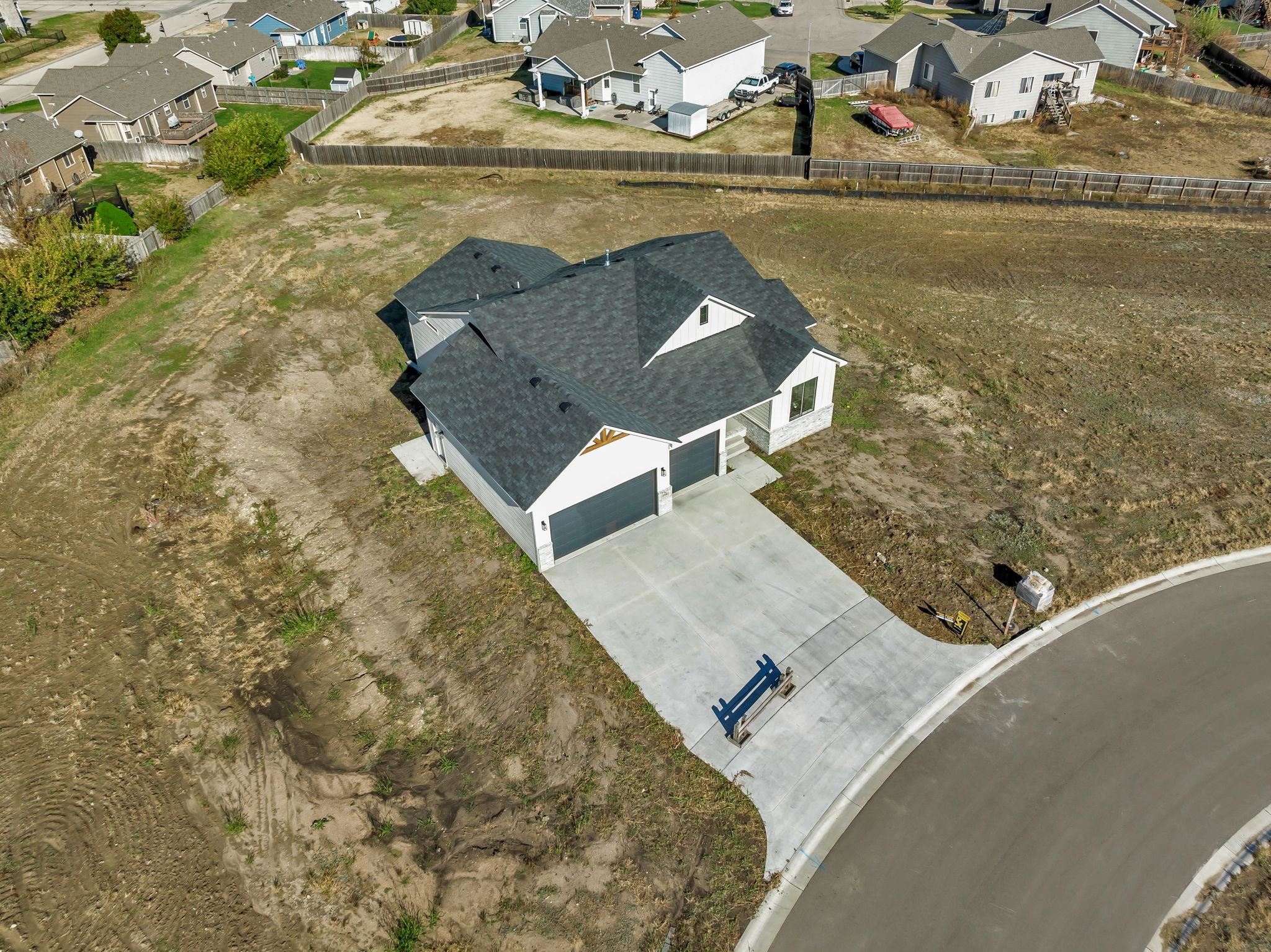 2728 E Burlington Cir, Park City, Kansas image 33