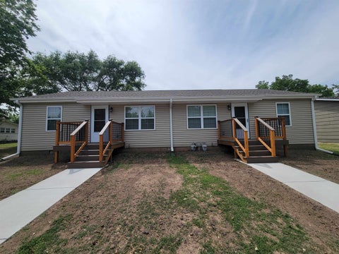 Multifamily For Sale - 914 N Blaine St<br/> Wellington, KS 67152