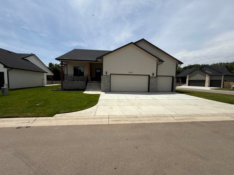Homes For Sale - 12009 W Cornelison Ct<br/> Wichita, KS 67205