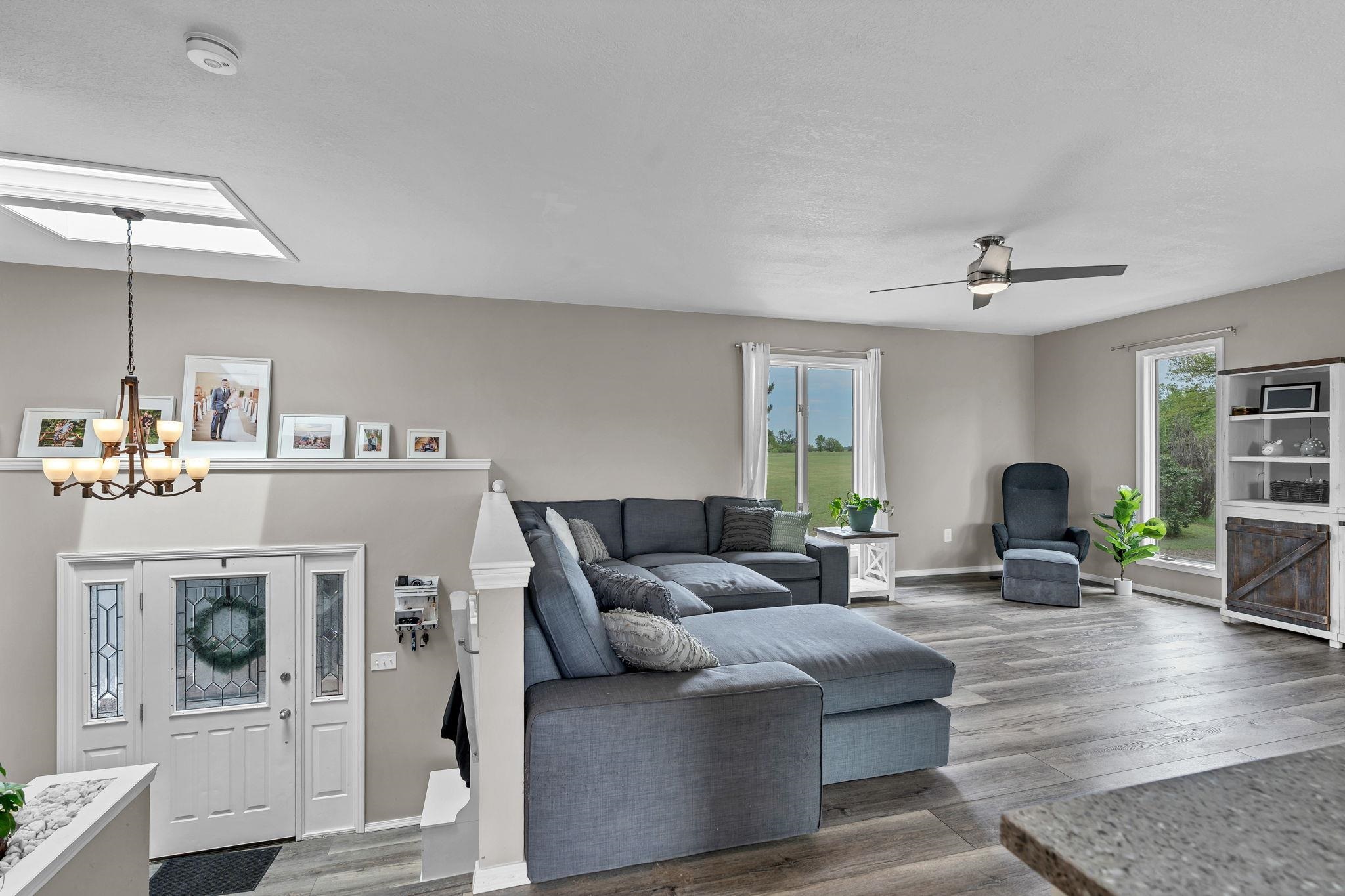 5836 S Killdeer Ln, Viola, Kansas image 9